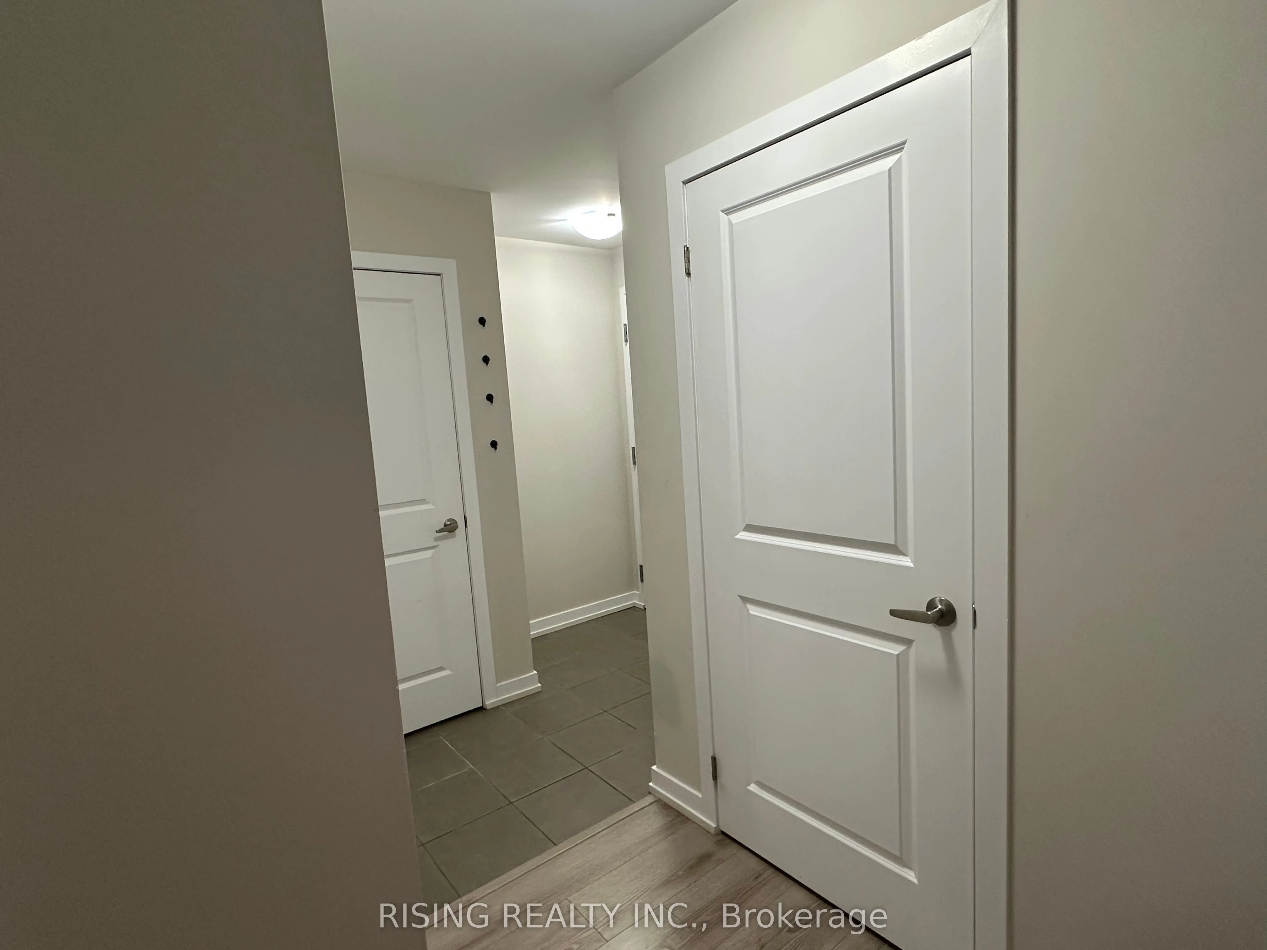 125 Shoreview Place, #212
