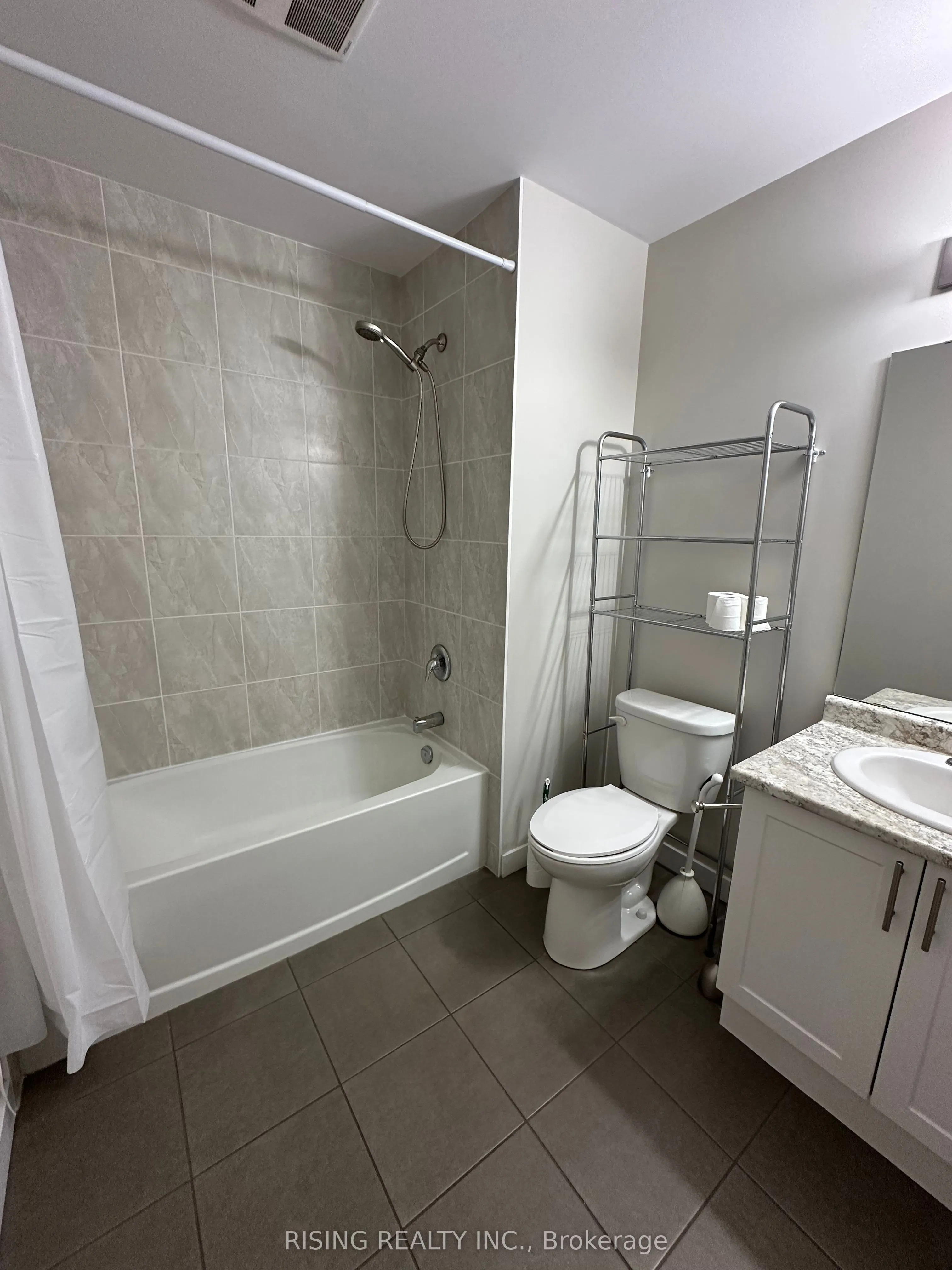 125 Shoreview Place, #212
