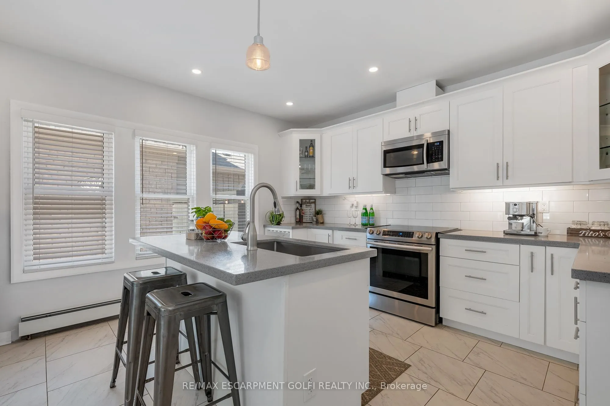 5039 Armoury Street