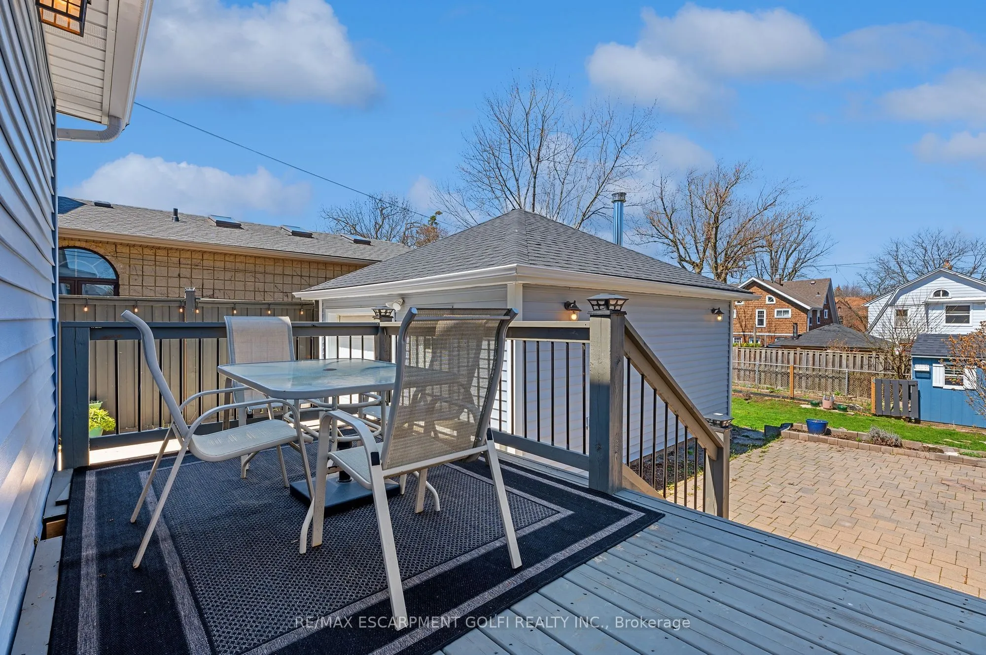 5039 Armoury Street