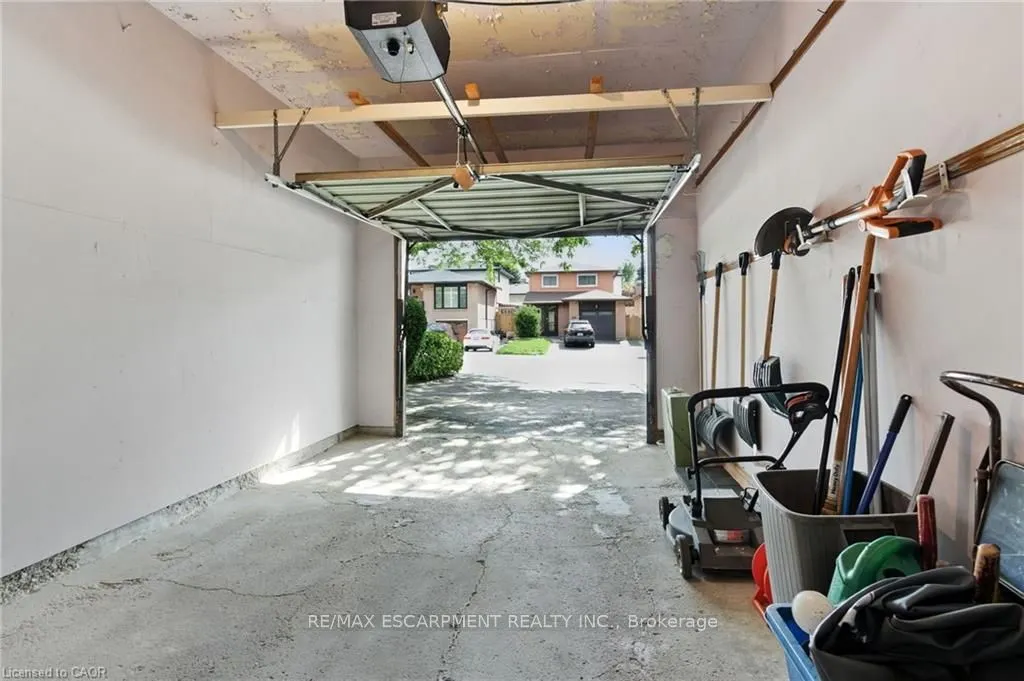 39 Megna Court