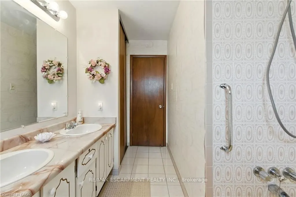 39 Megna Court