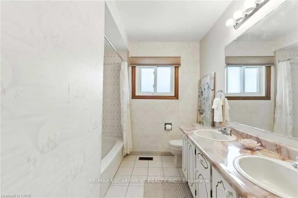 39 Megna Court