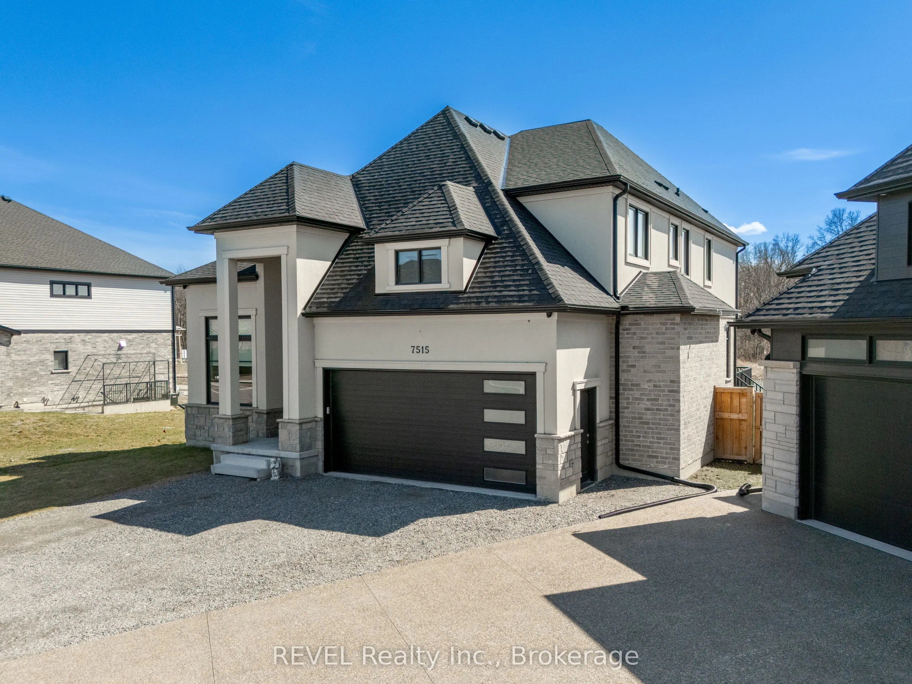 7515 Sherrilee Crescent