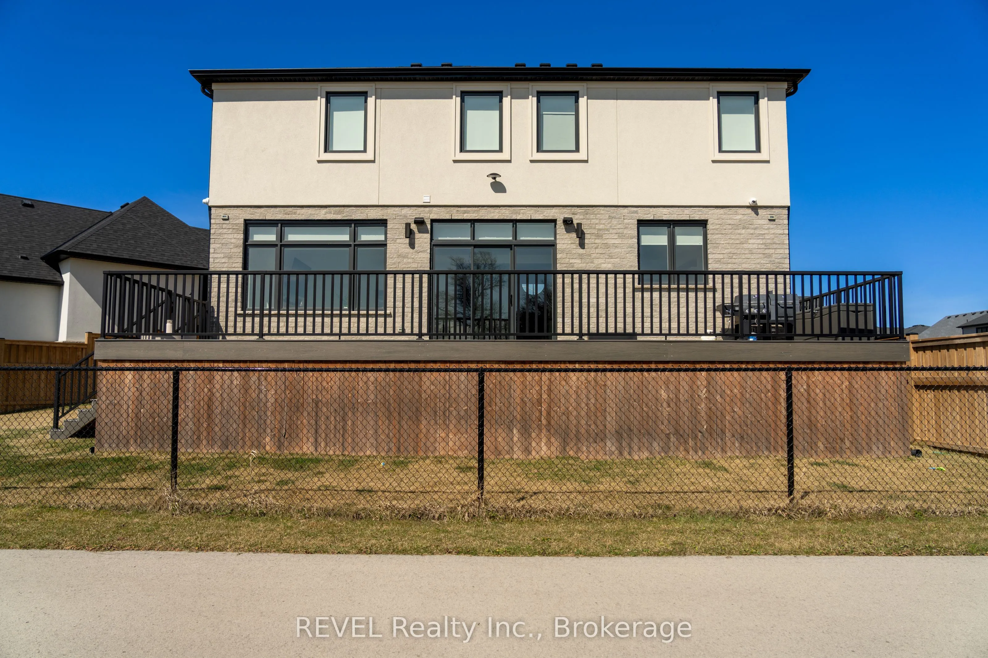 7515 Sherrilee Crescent