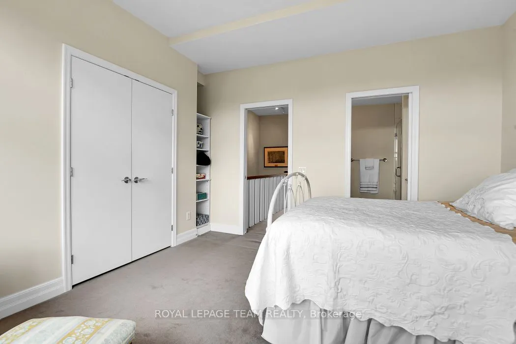 775 Richmond Road N, #7