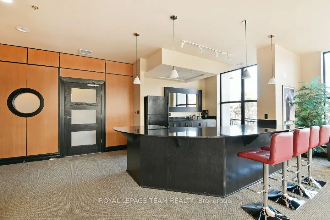 775 Richmond Road N, #7