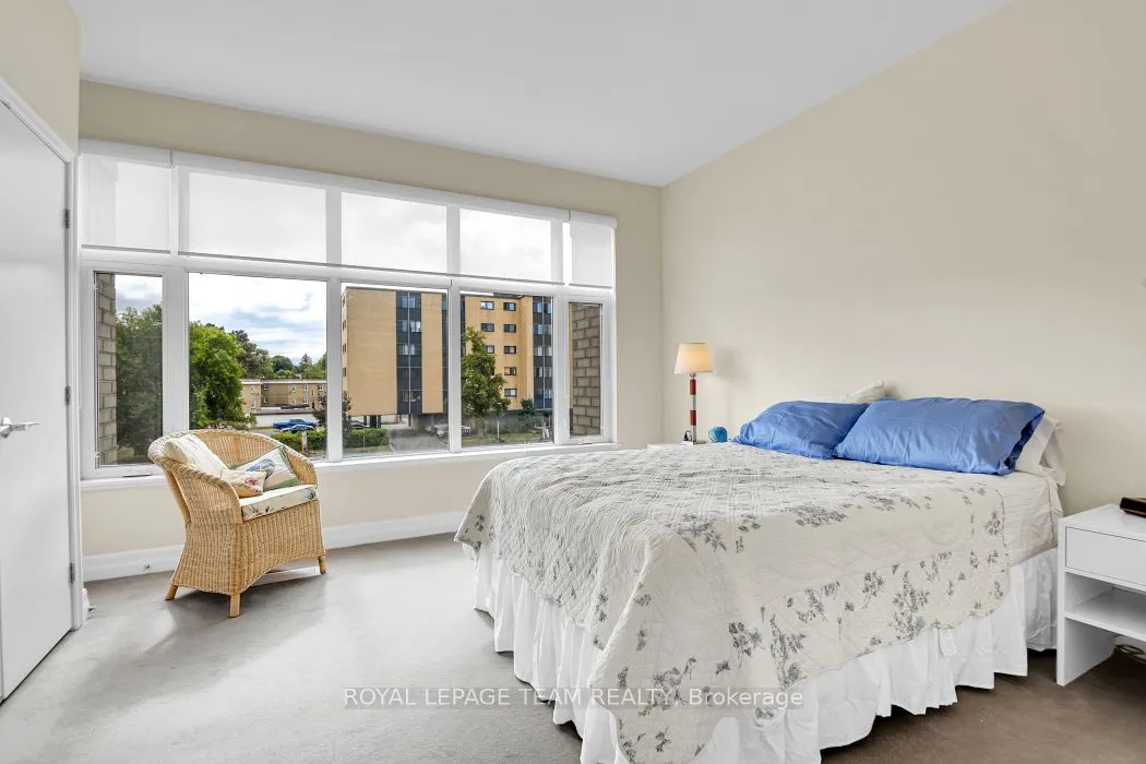775 Richmond Road N, #7