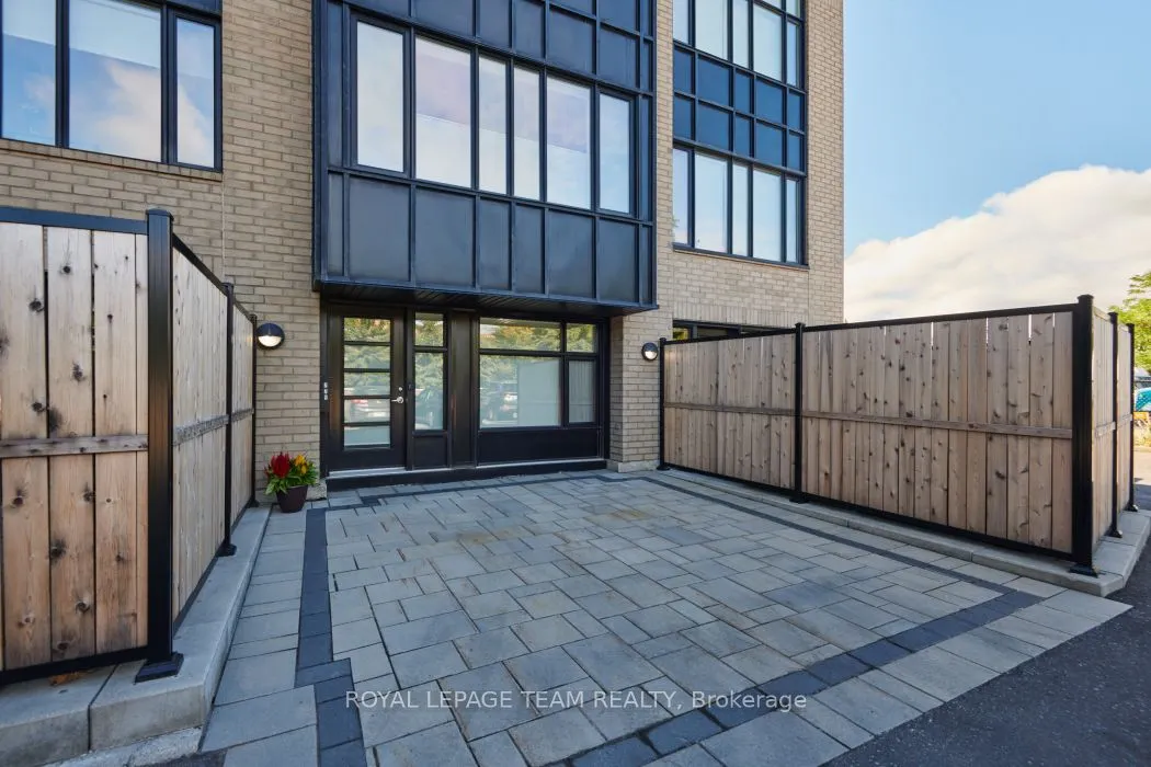 775 Richmond Road N, #7