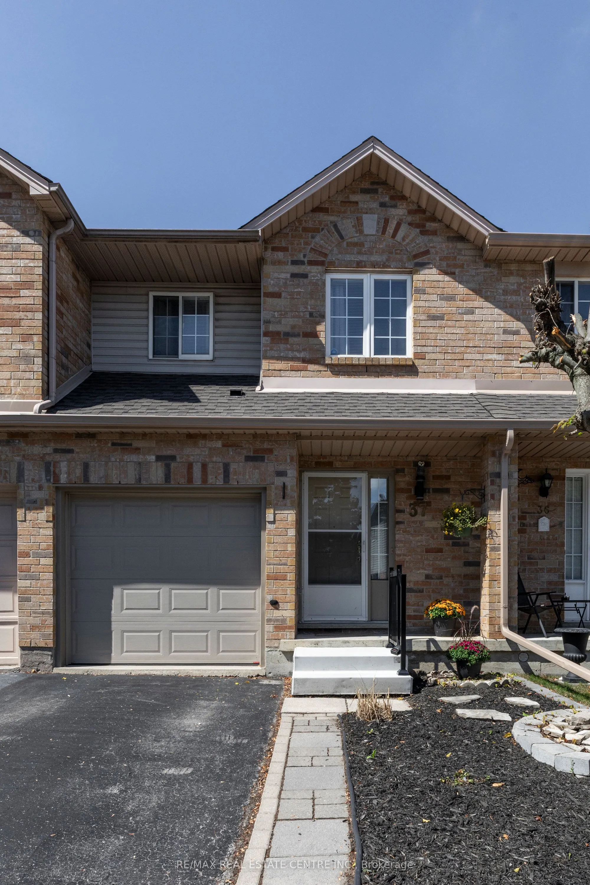 10 Cadham Boulevard, #37