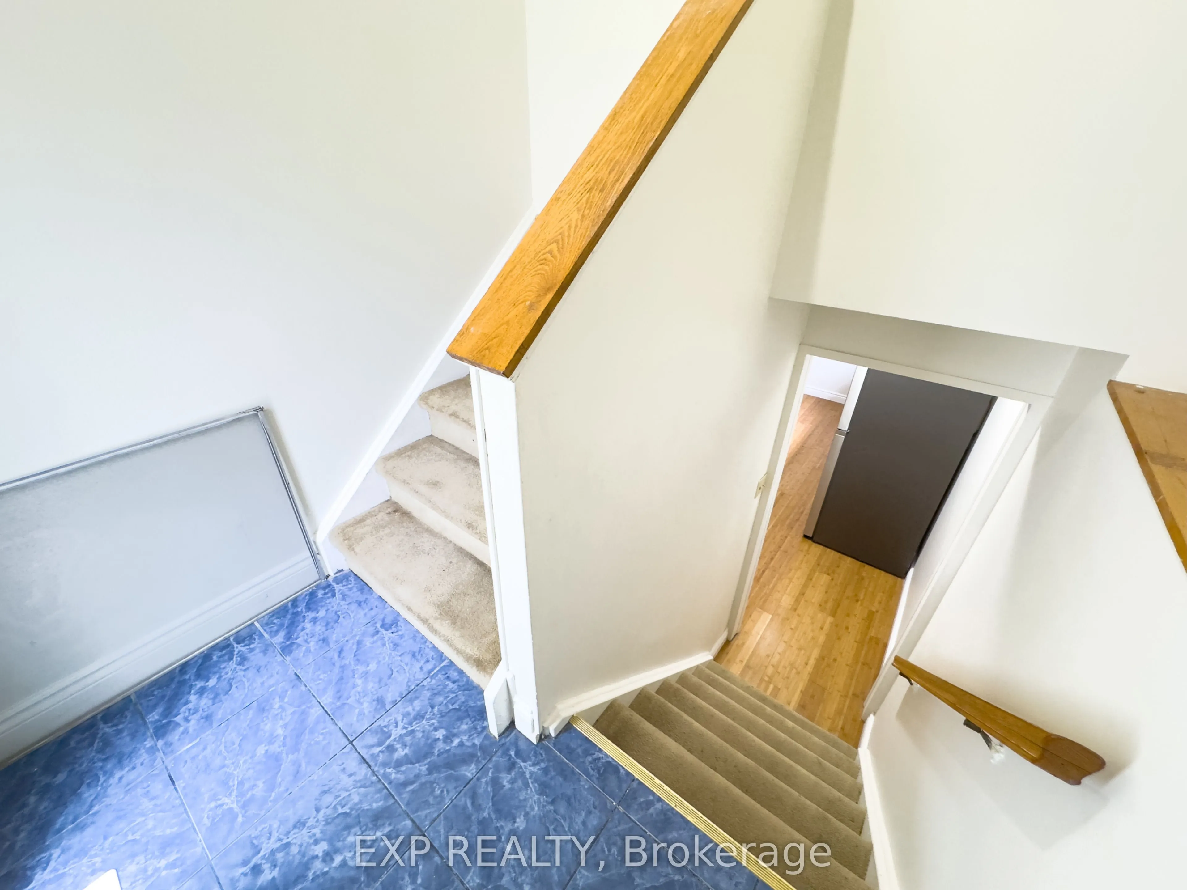 222 Castlefrank Road, #Lower
