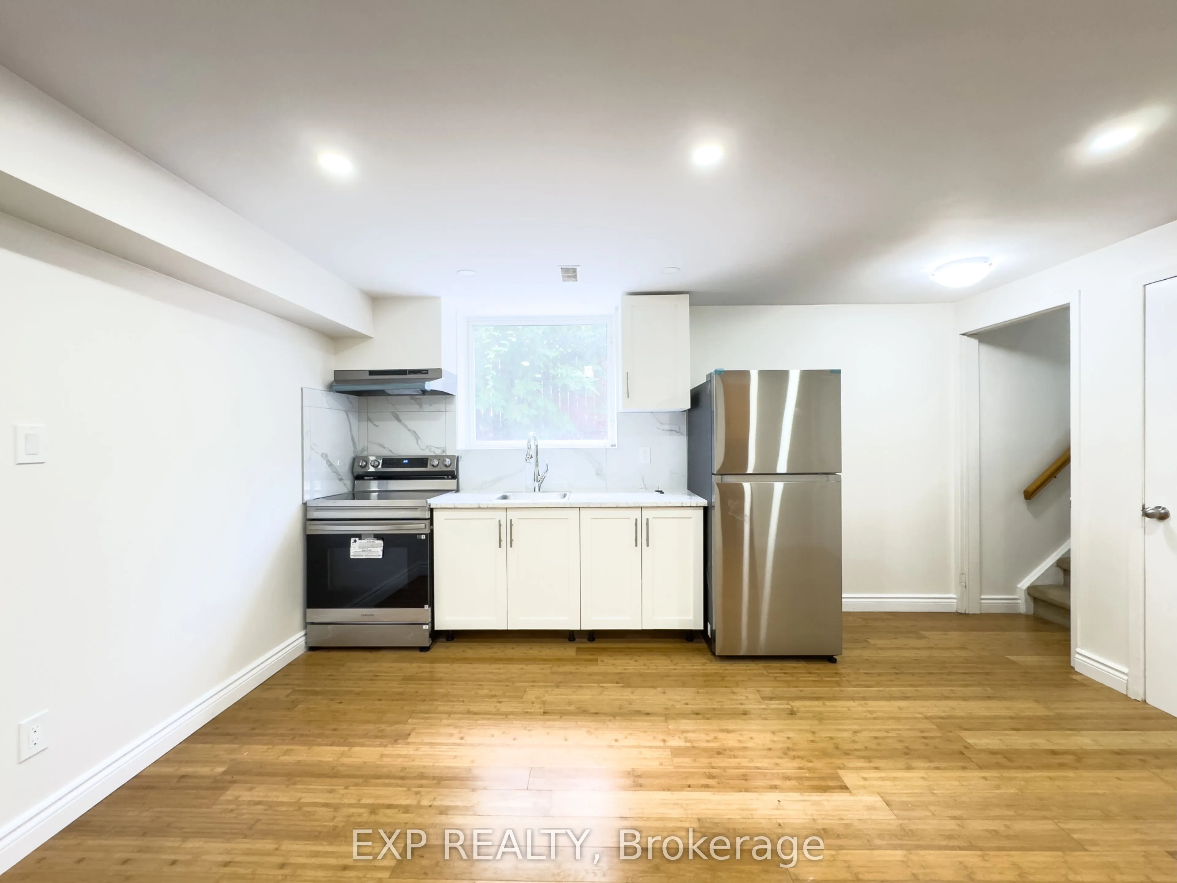 222 Castlefrank Road, #Lower