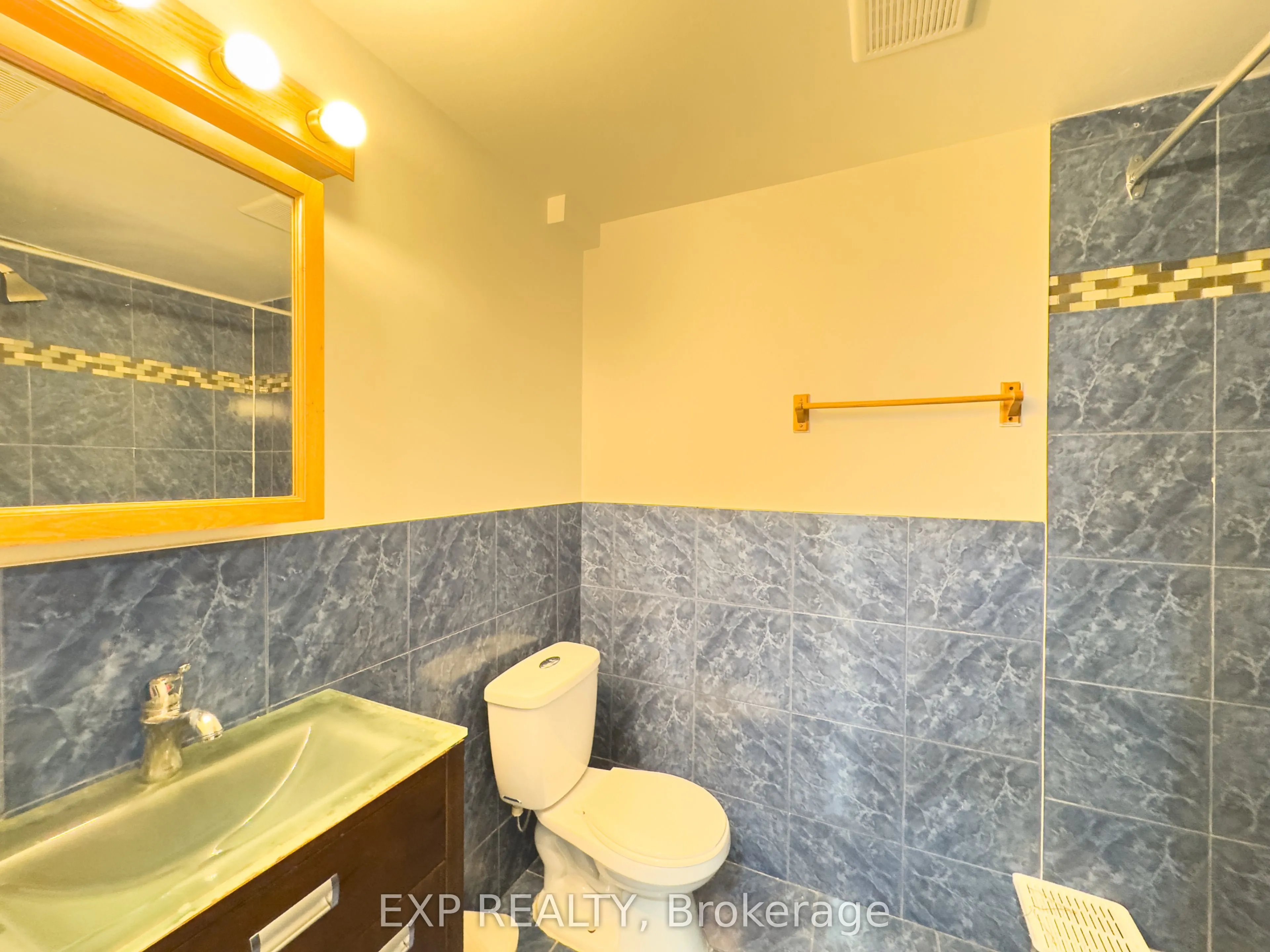 222 Castlefrank Road, #Lower