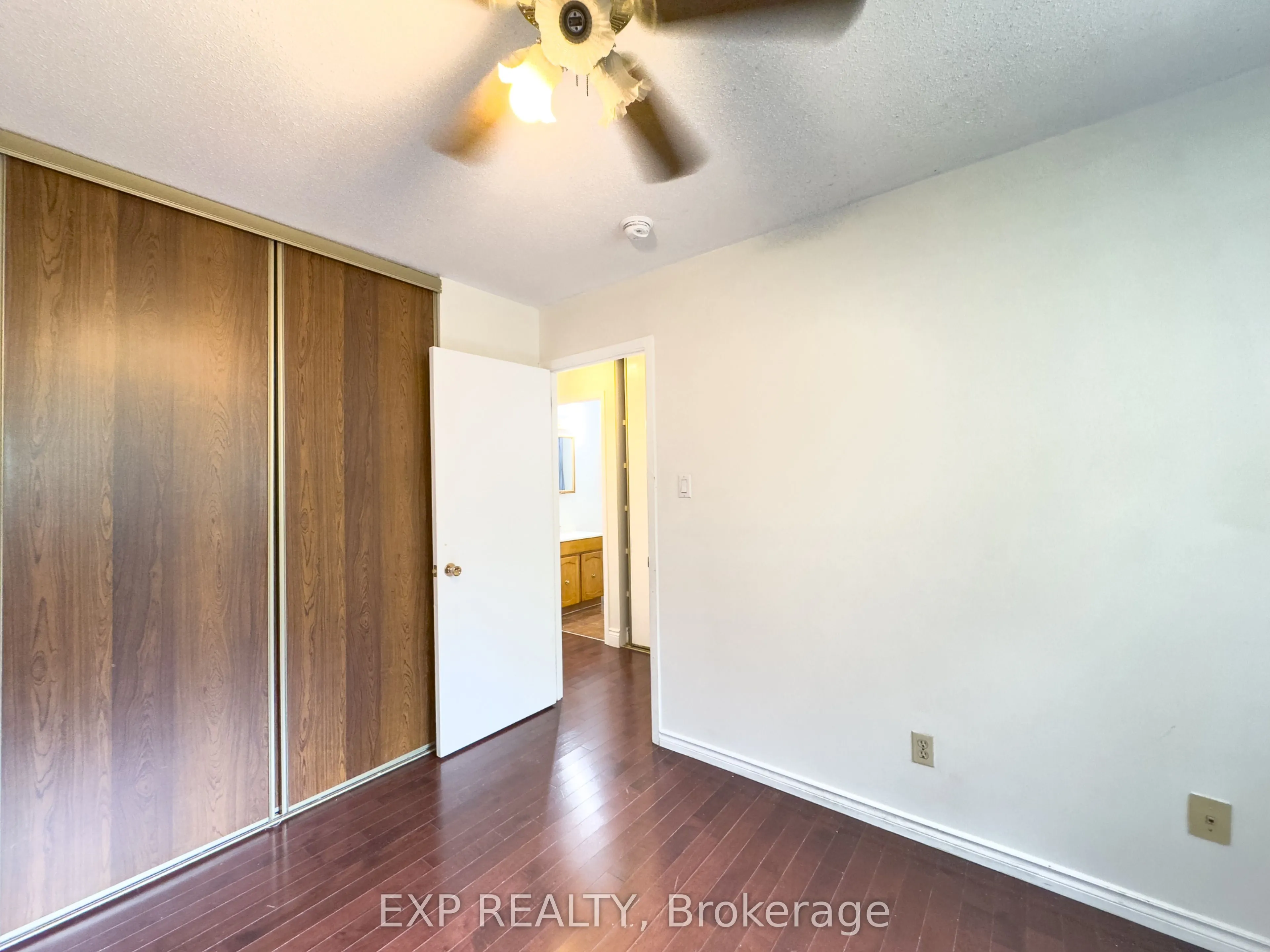 222 Castlefrank Road, #Upper