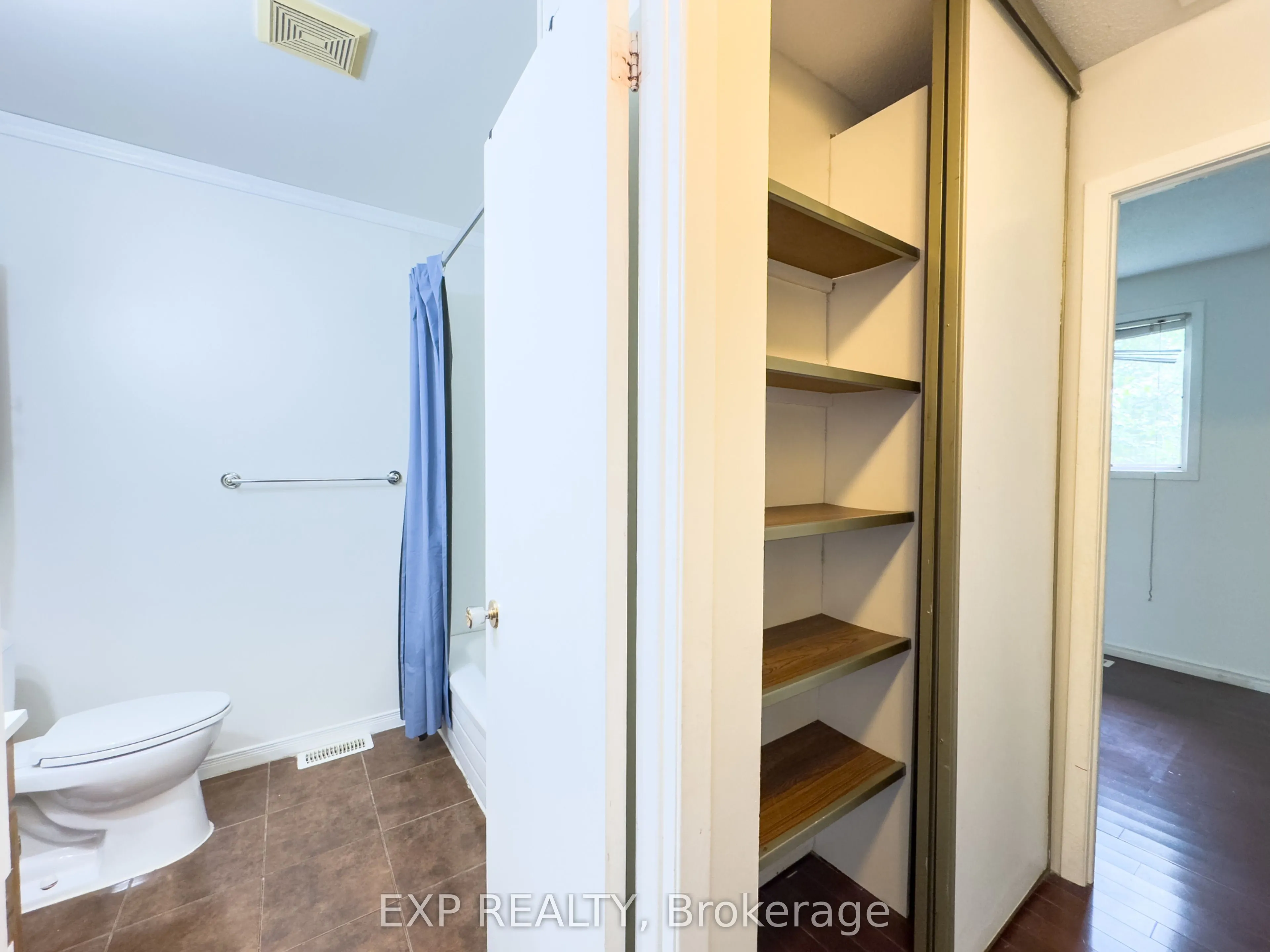 222 Castlefrank Road, #Upper
