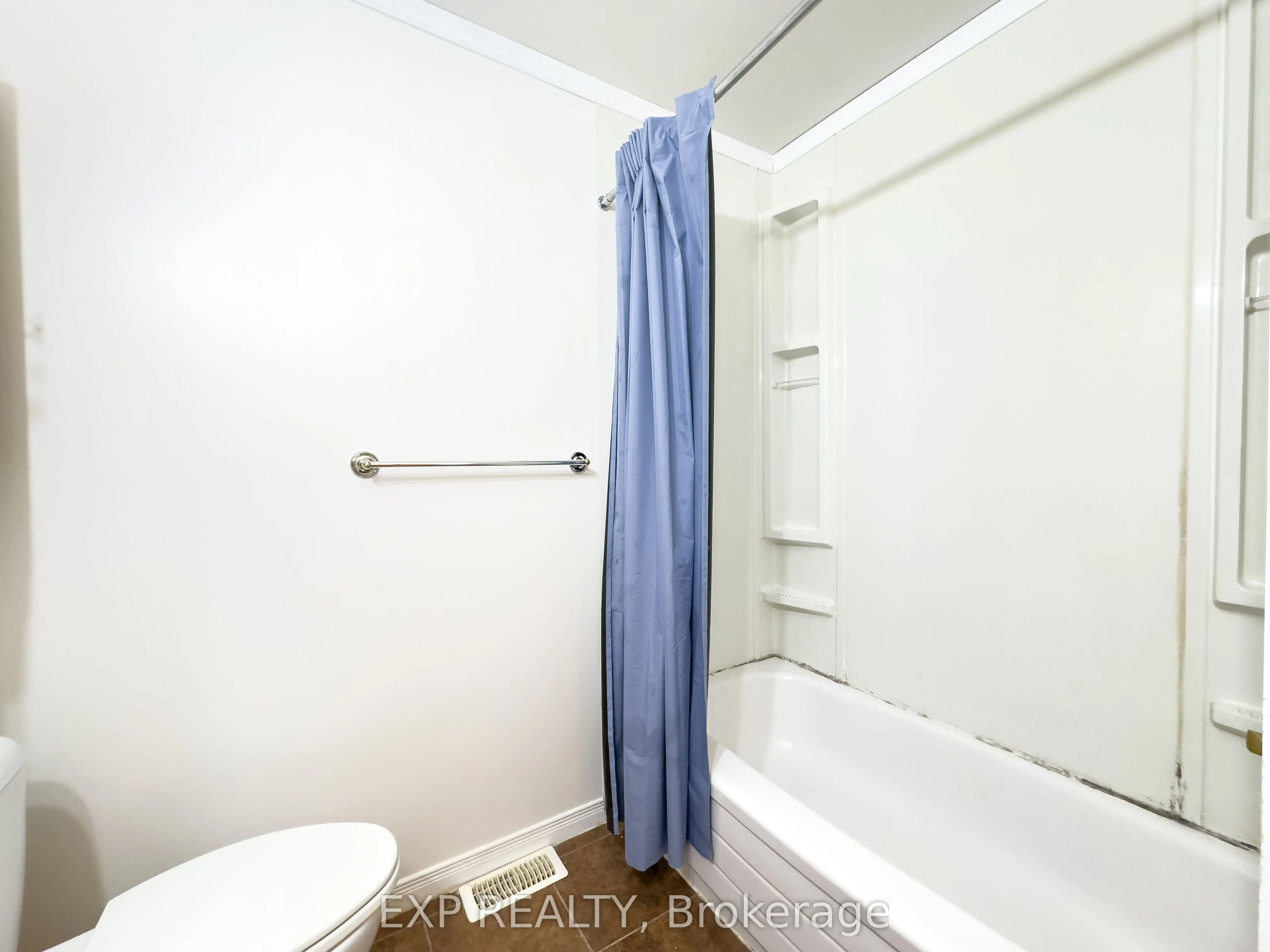 222 Castlefrank Road, #Upper