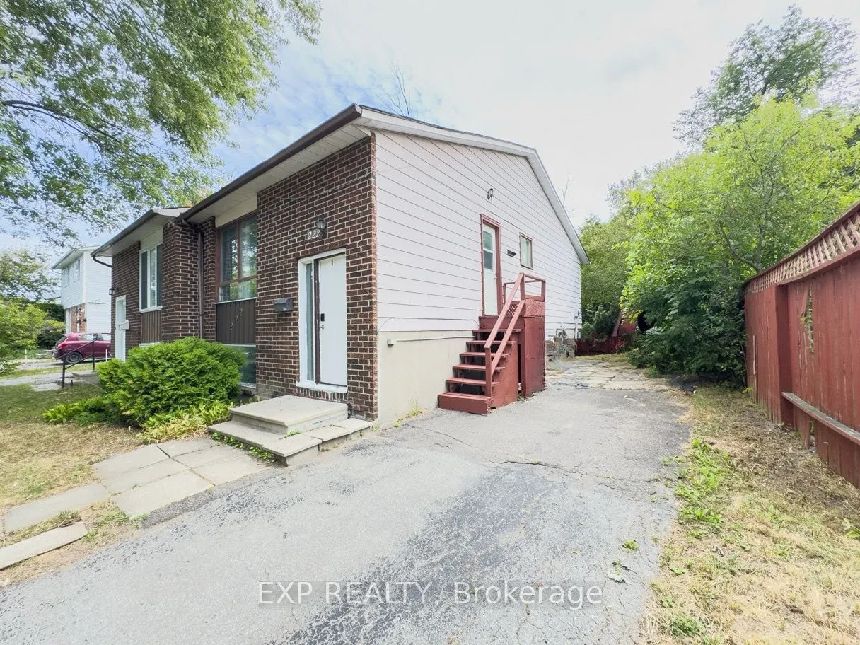 222 Castlefrank Road, #Upper