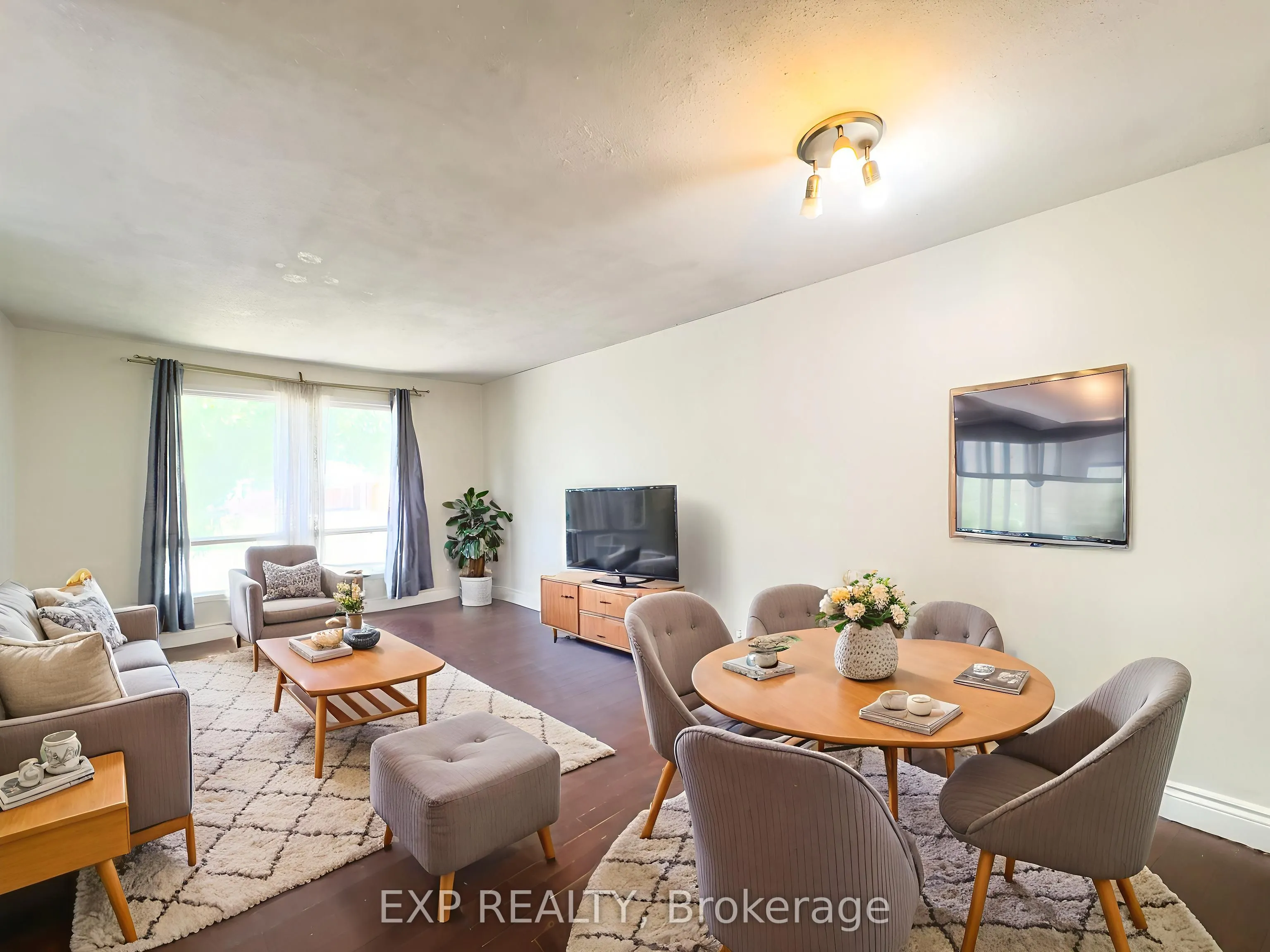 222 Castlefrank Road, #Upper