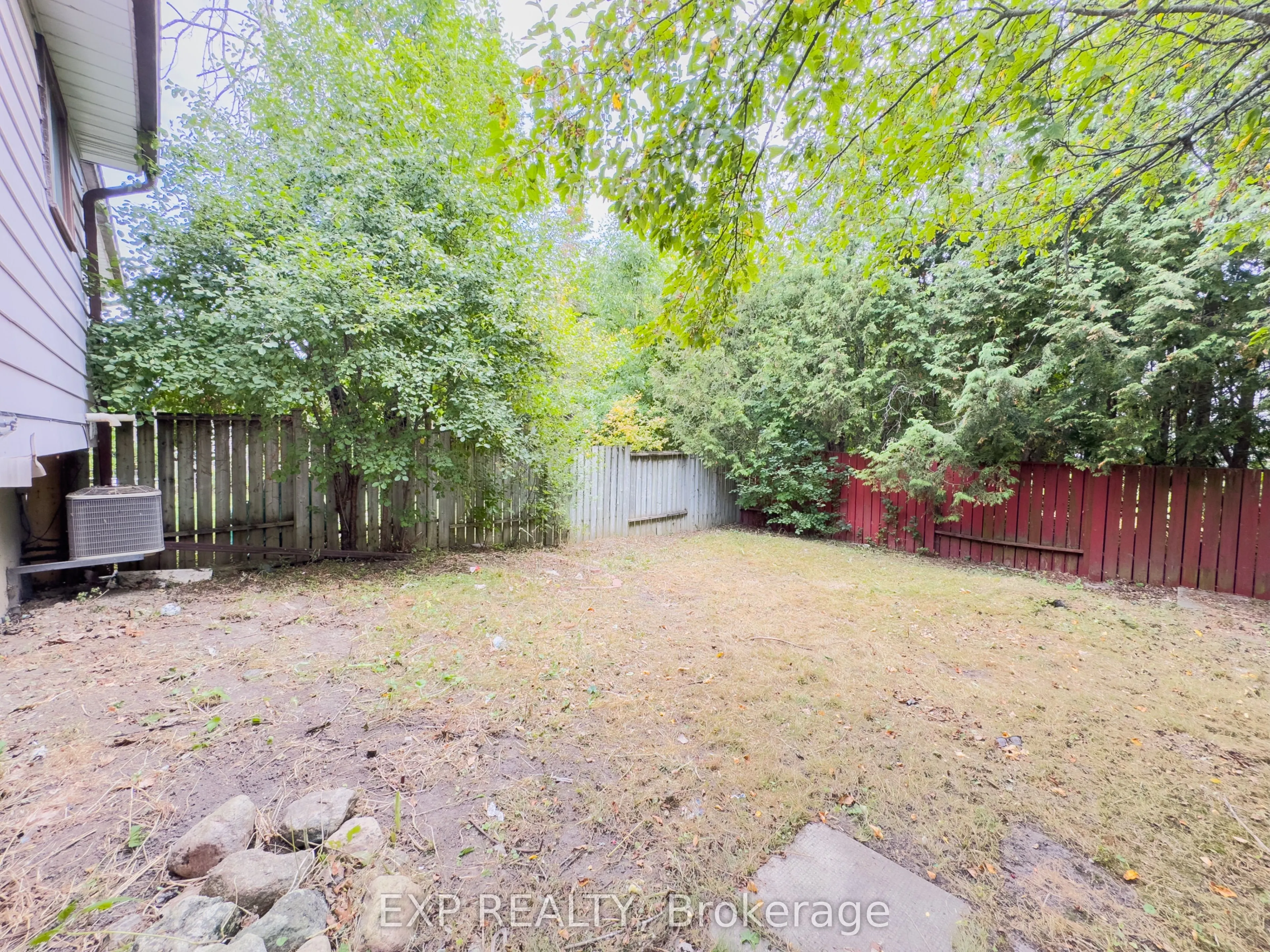 222 Castlefrank Road, #Upper