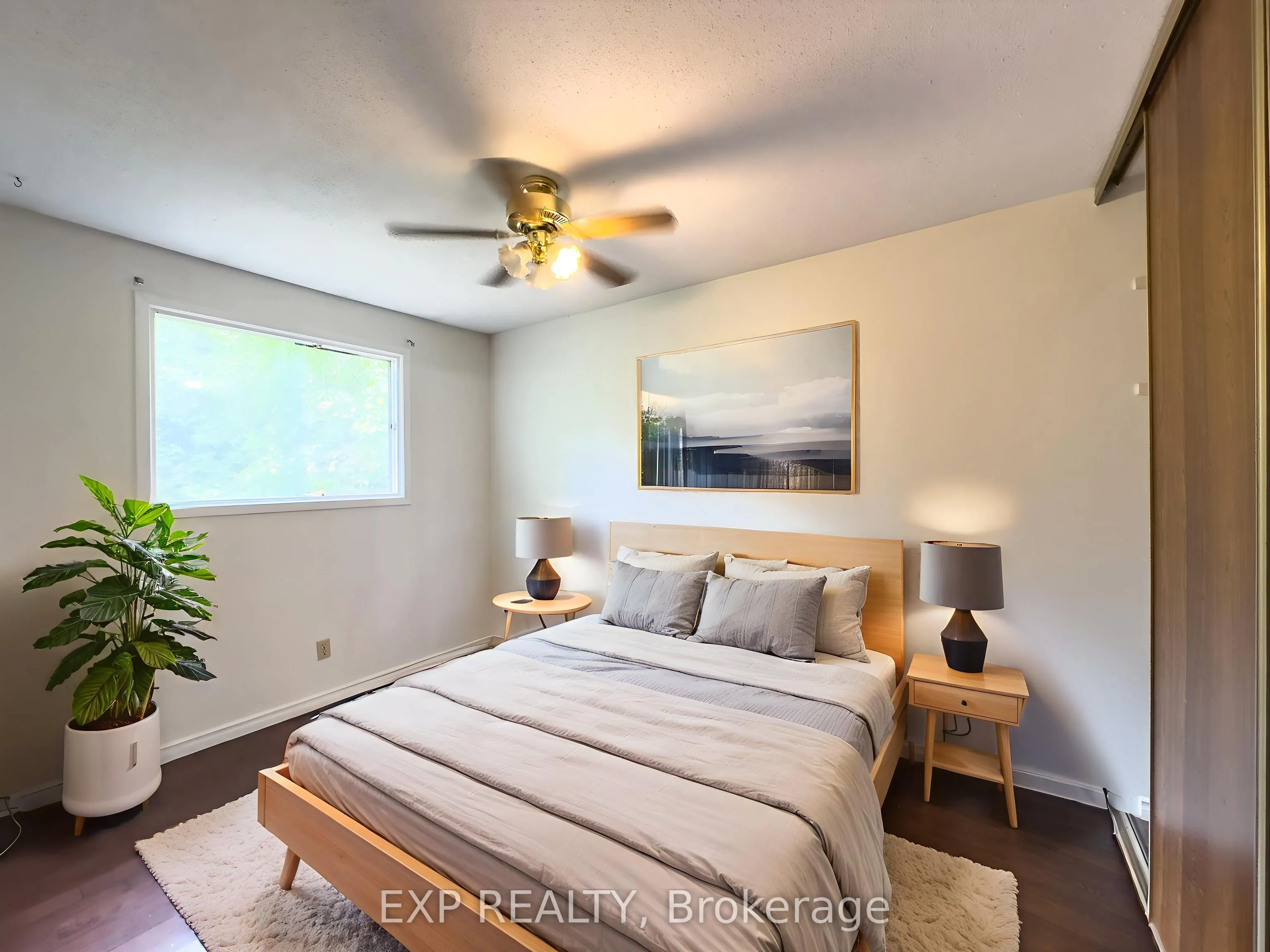 222 Castlefrank Road, #Upper