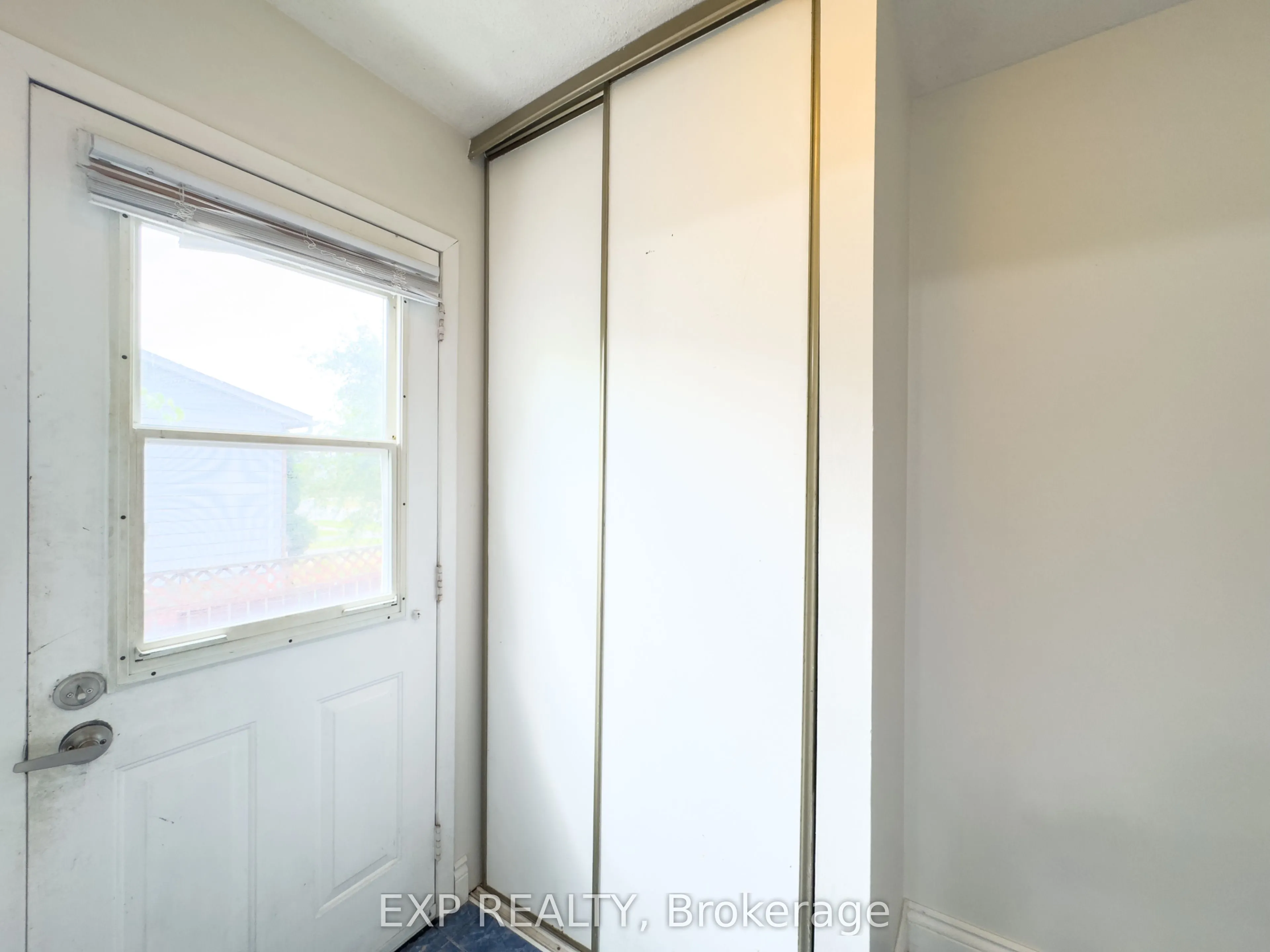 222 Castlefrank Road, #Upper