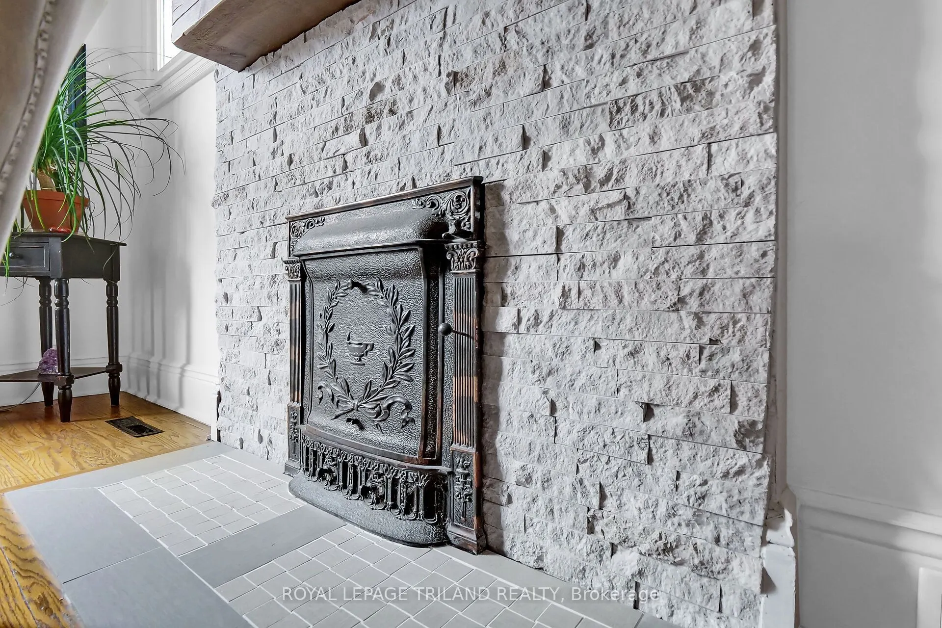 86 Kains Street