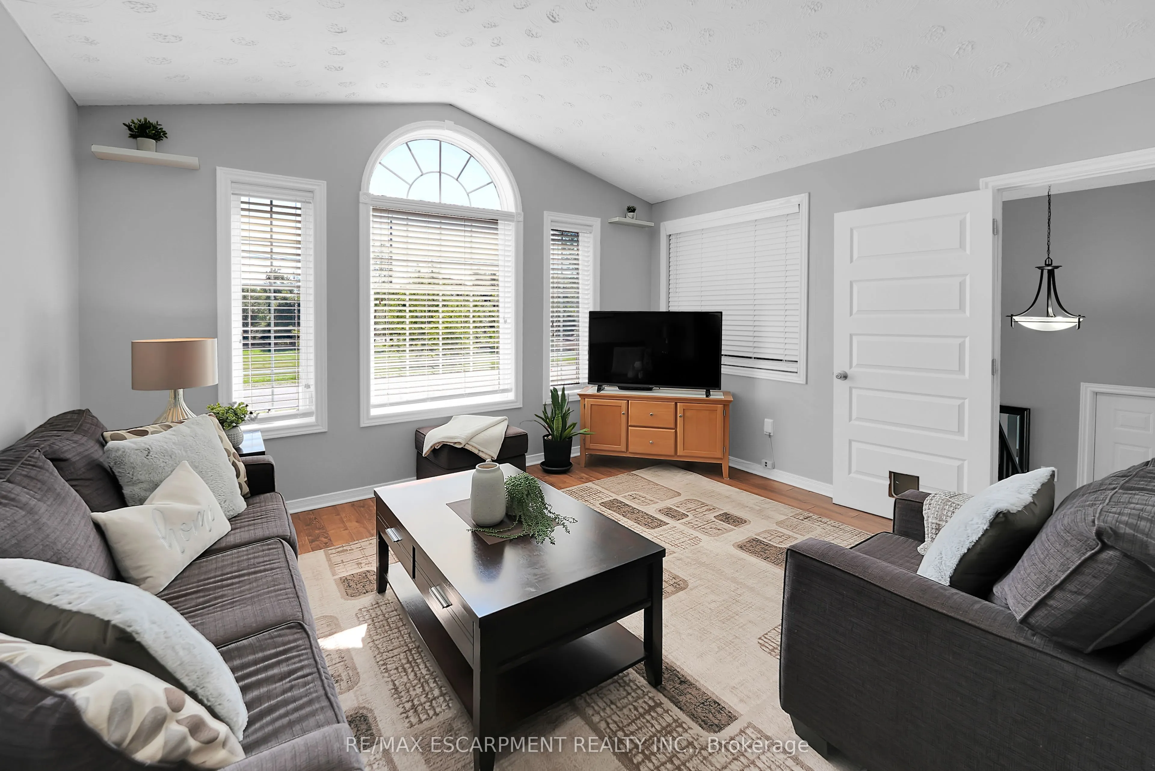 373 Washington Road