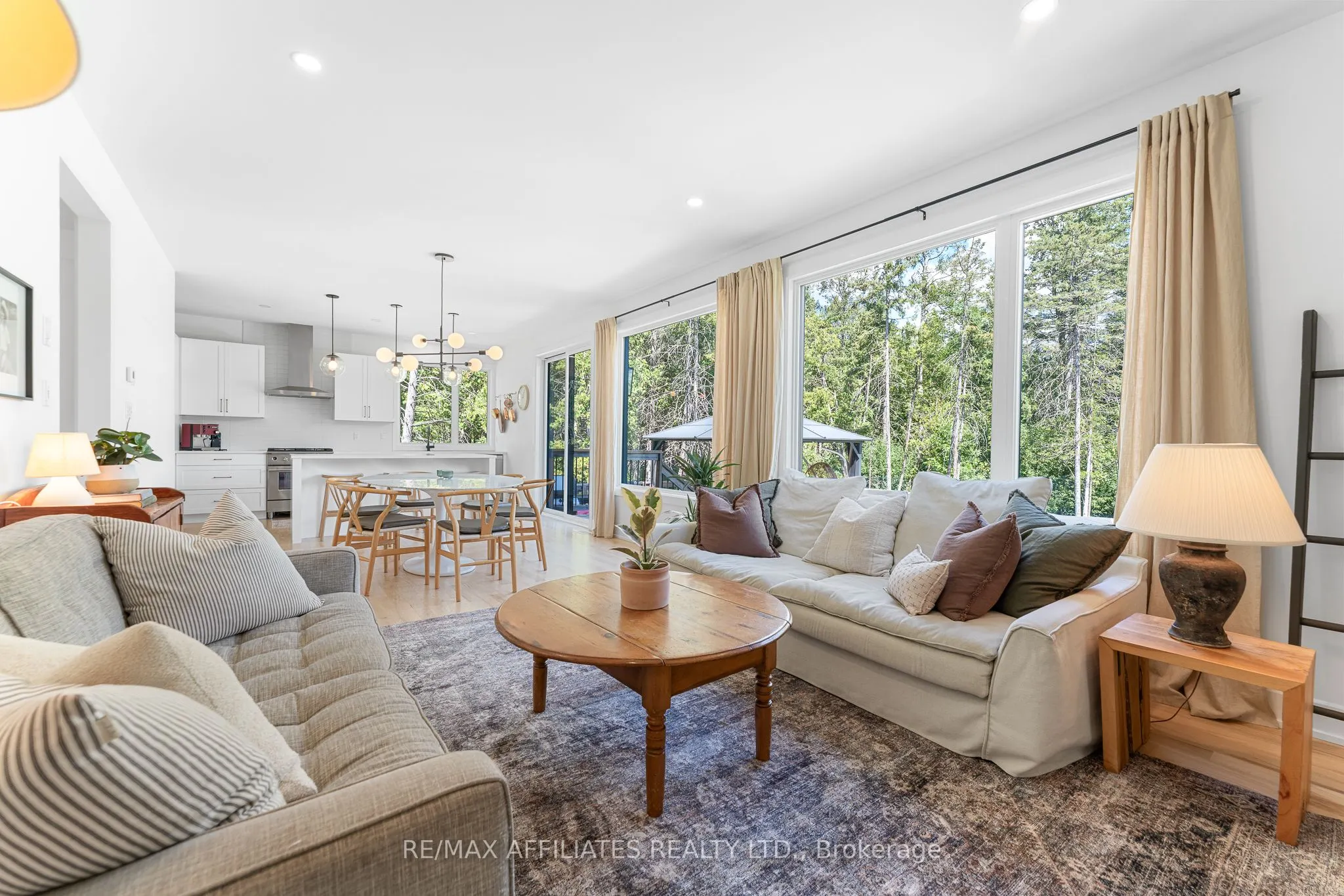325 RIDGEMONT Drive