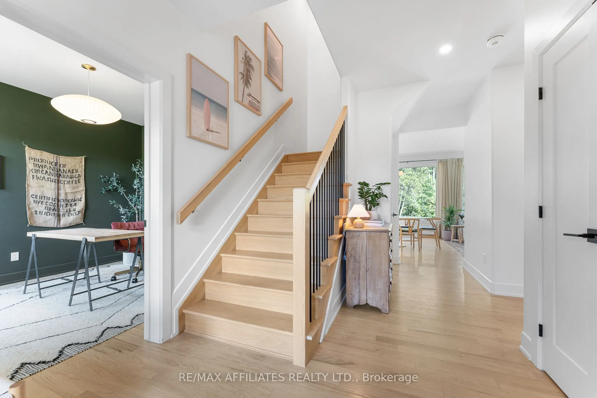 325 RIDGEMONT Drive
