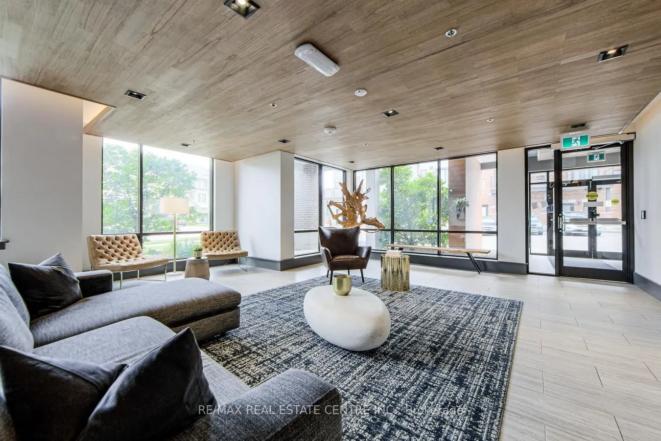 10 Esplanade Lane, #313