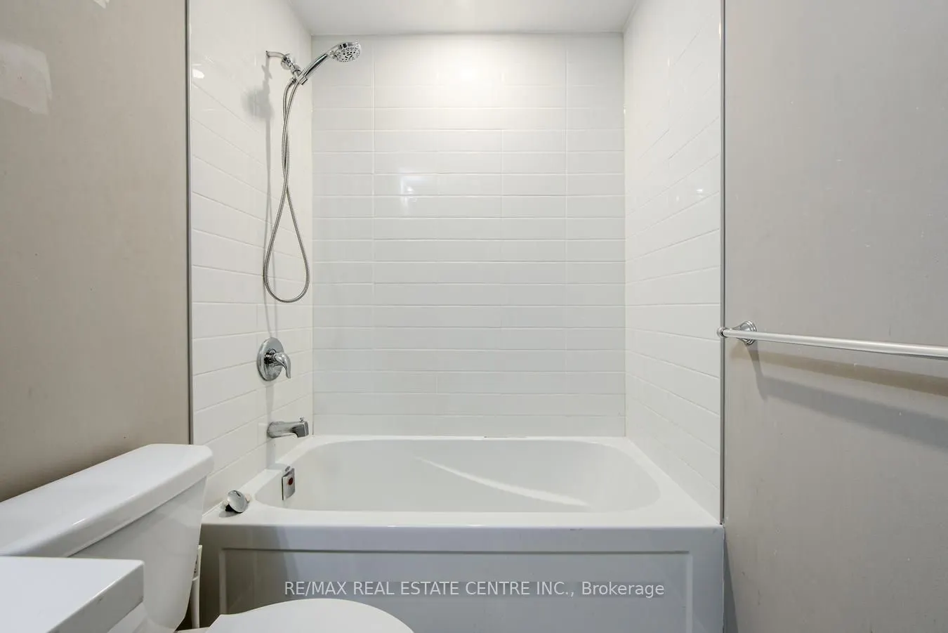 10 Esplanade Lane, #313
