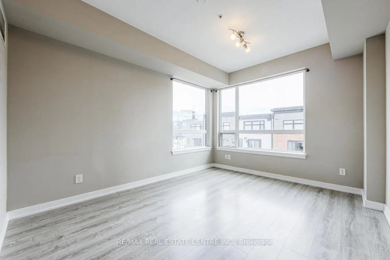 10 Esplanade Lane, #313