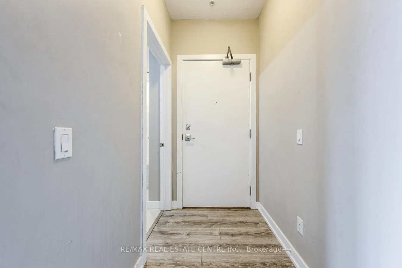 10 Esplanade Lane, #313