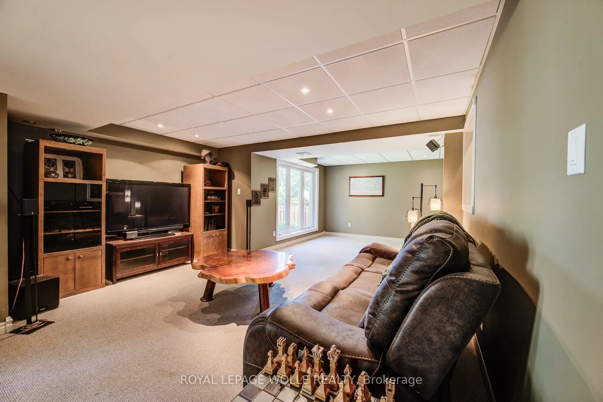 33 Tinatawa Court