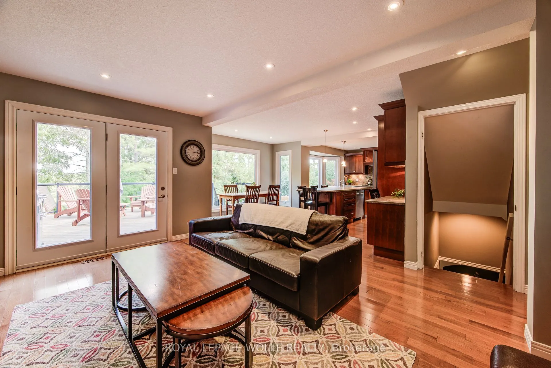 33 Tinatawa Court