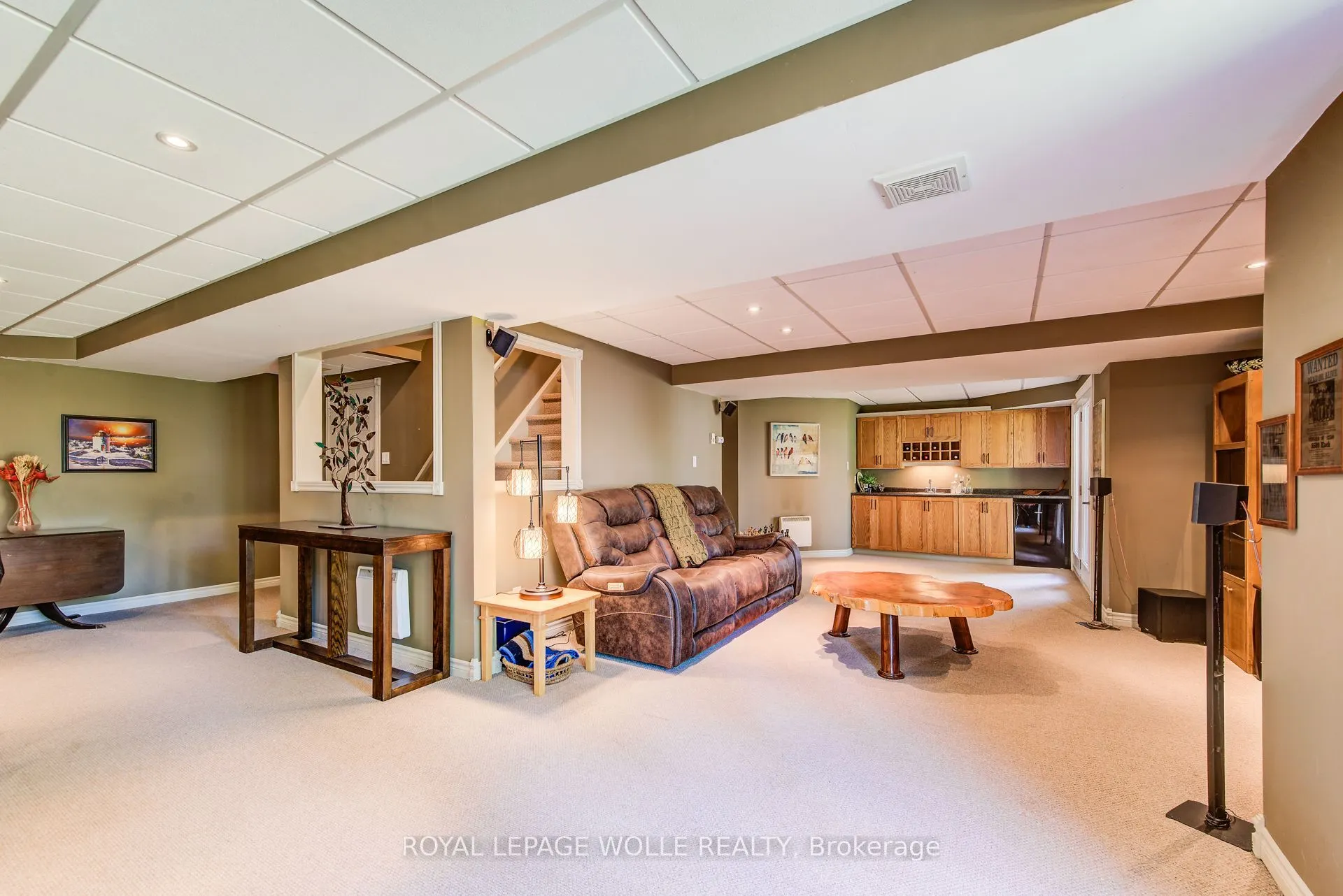 33 Tinatawa Court