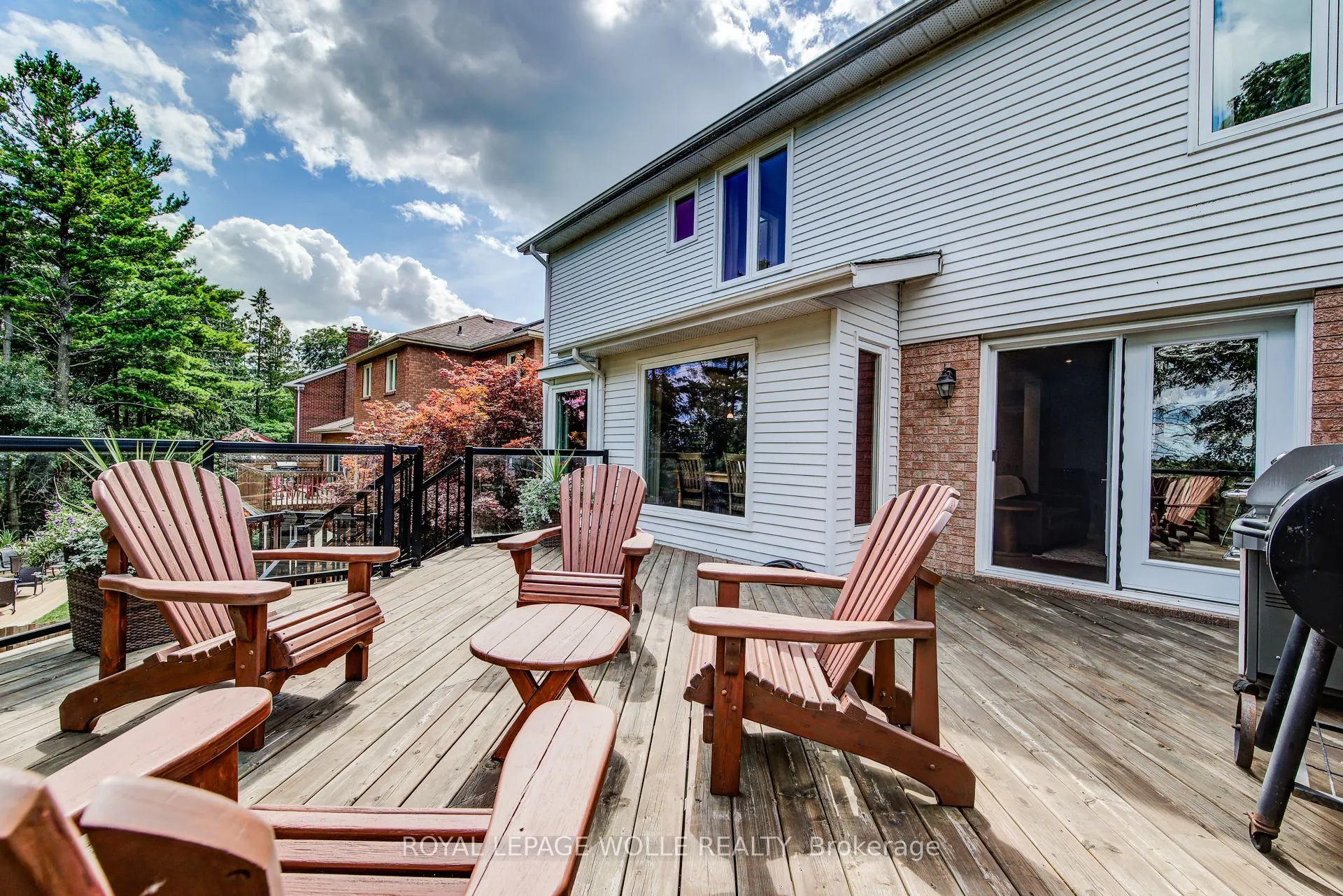33 Tinatawa Court