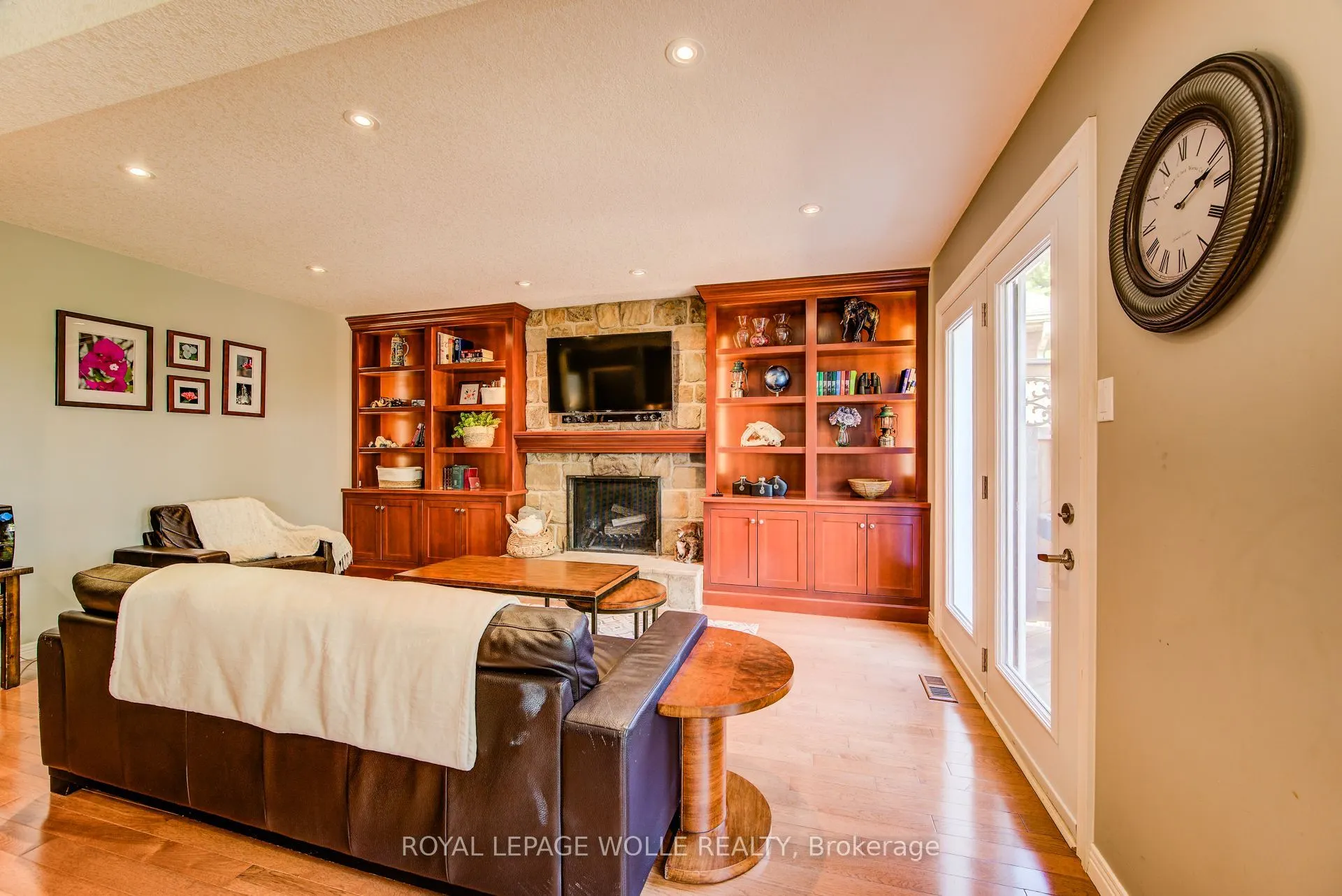 33 Tinatawa Court