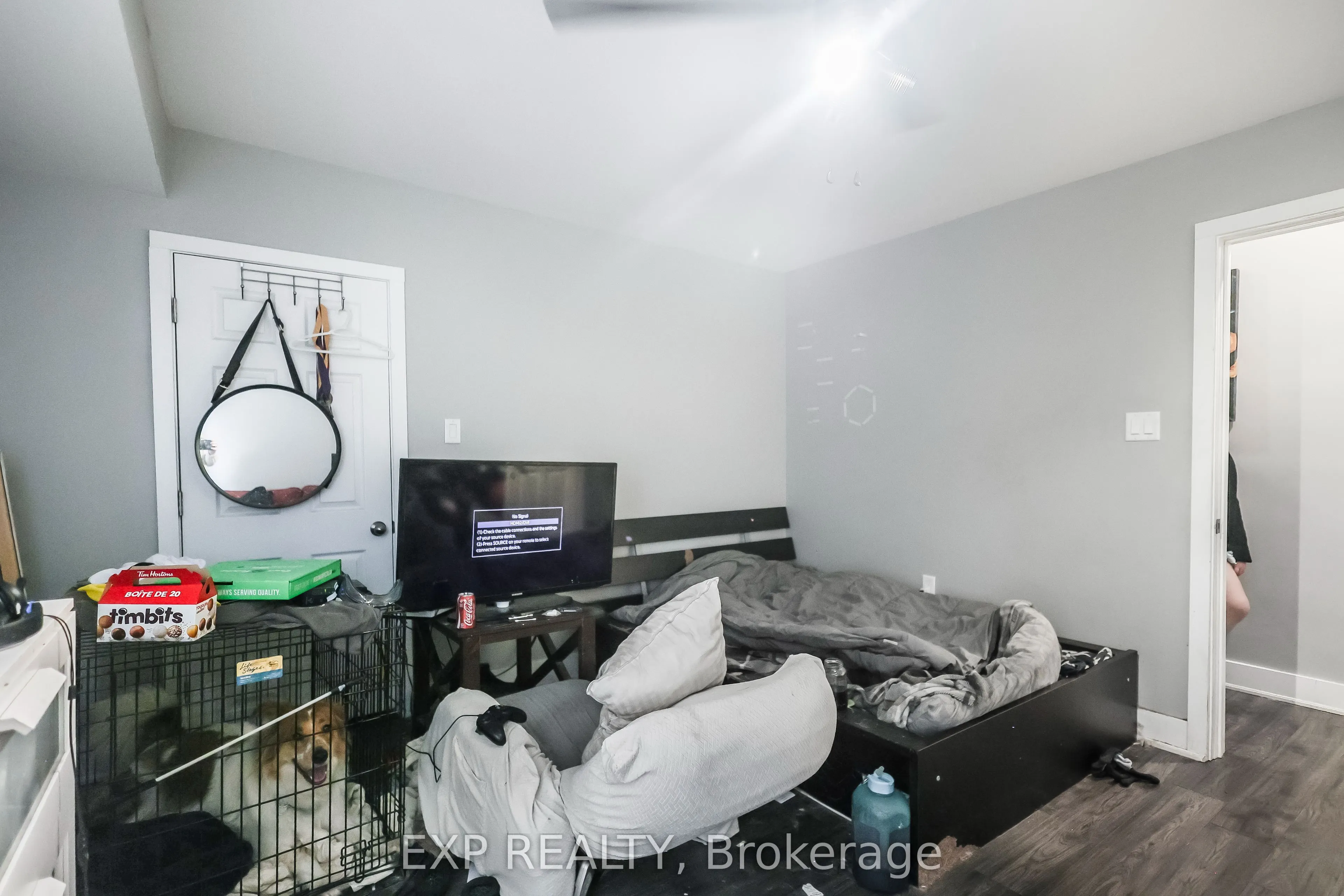 47 Wellington Street S