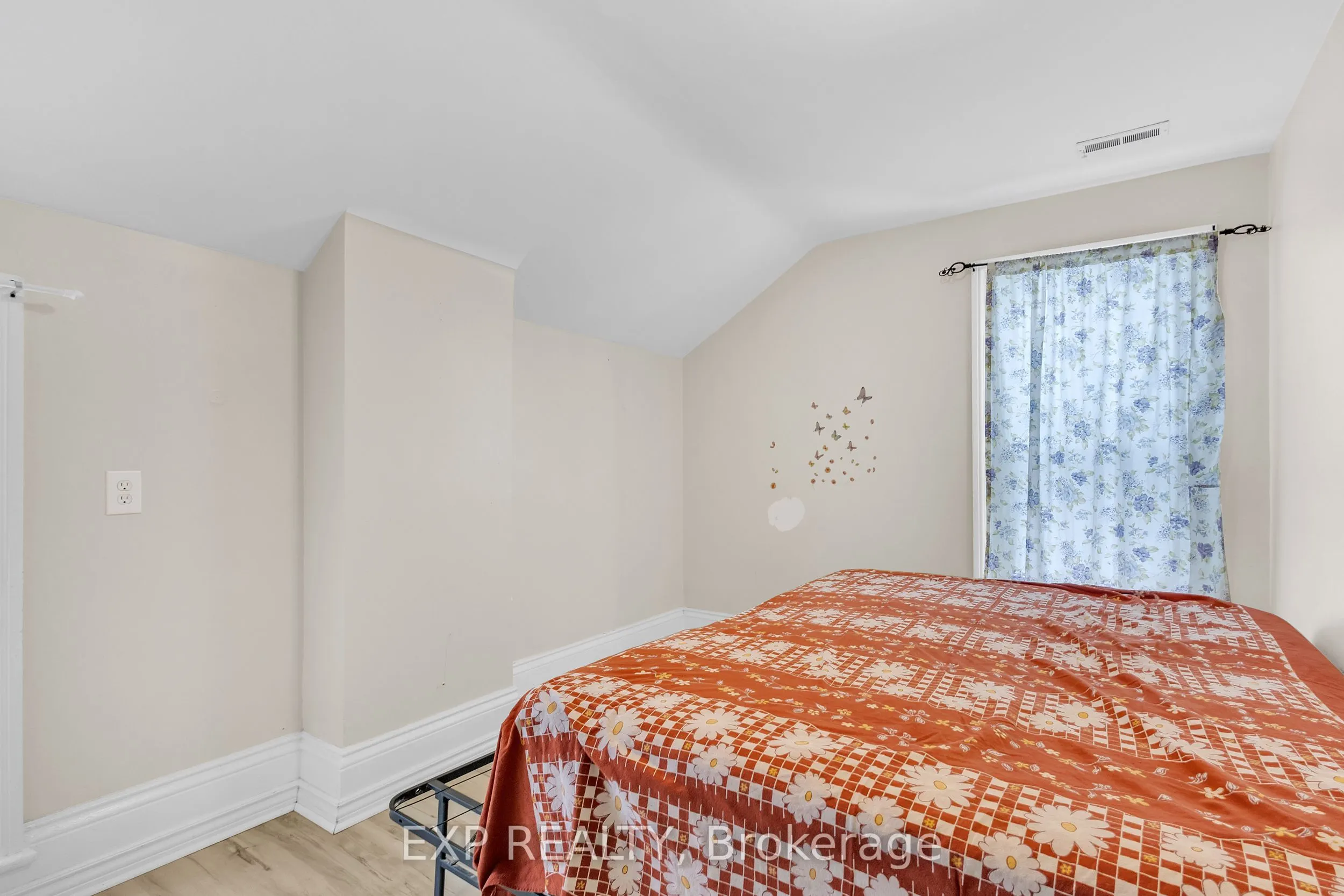 228 Main Street, #Unit 3