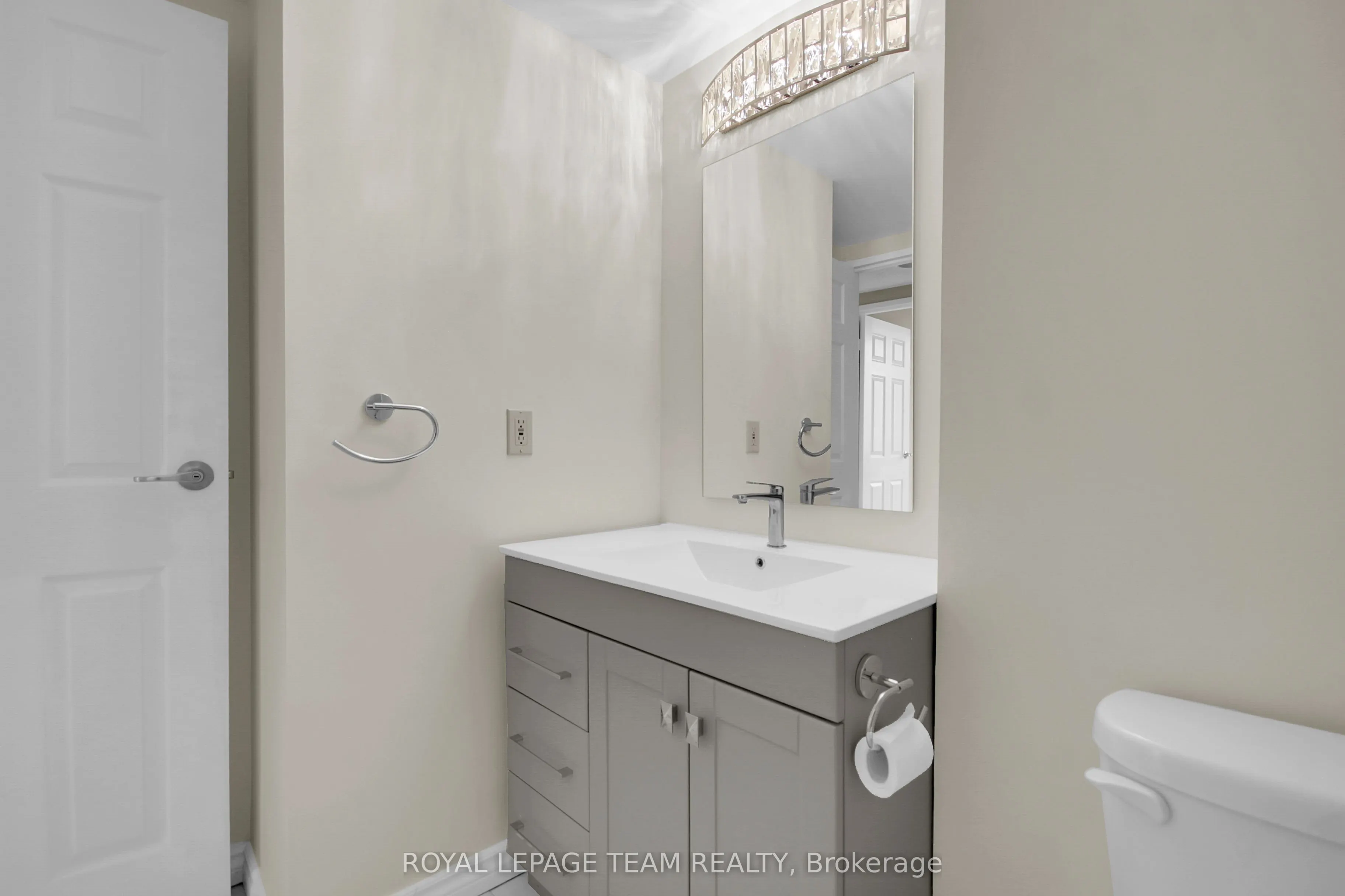 100 Grant Carman Drive, #804