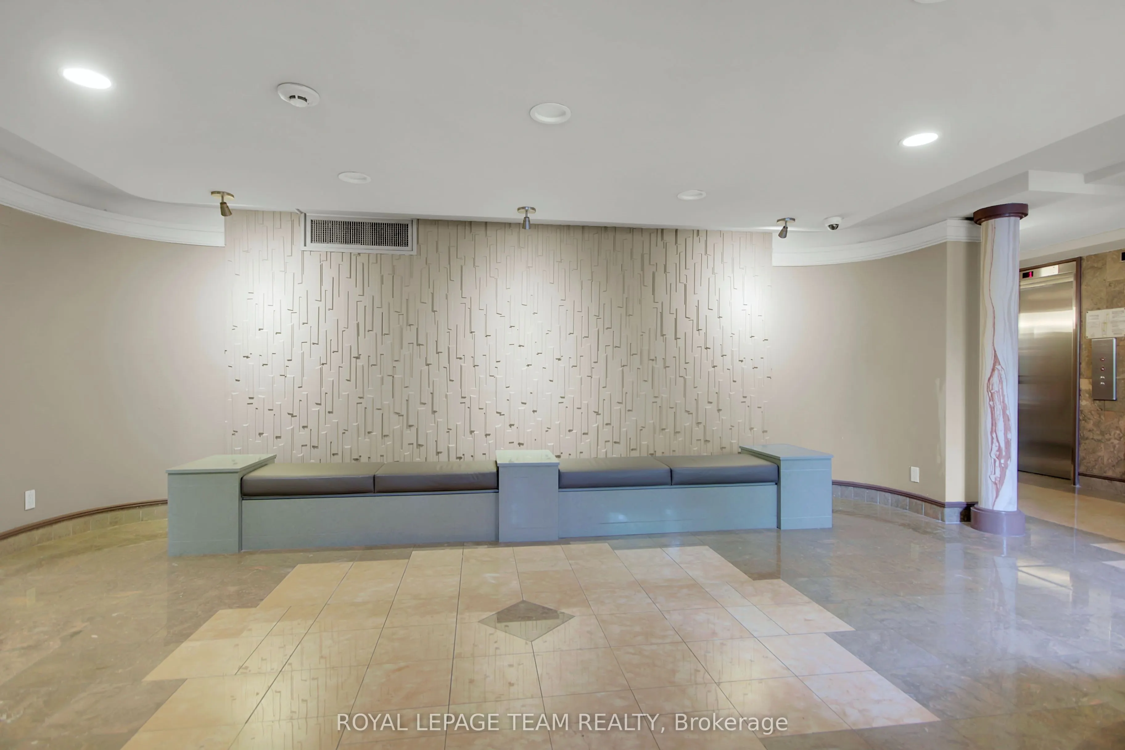 100 Grant Carman Drive, #804