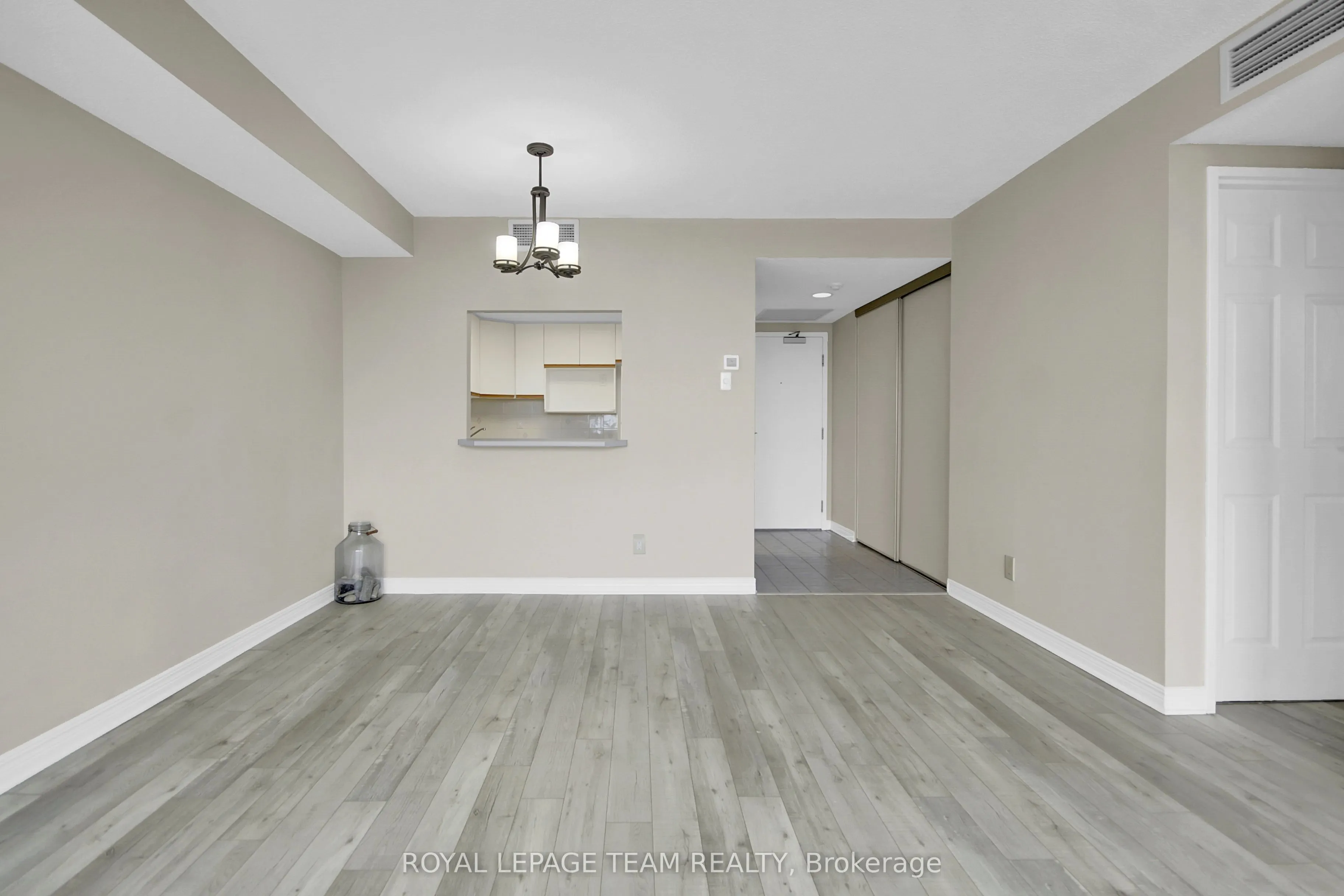 100 Grant Carman Drive, #804