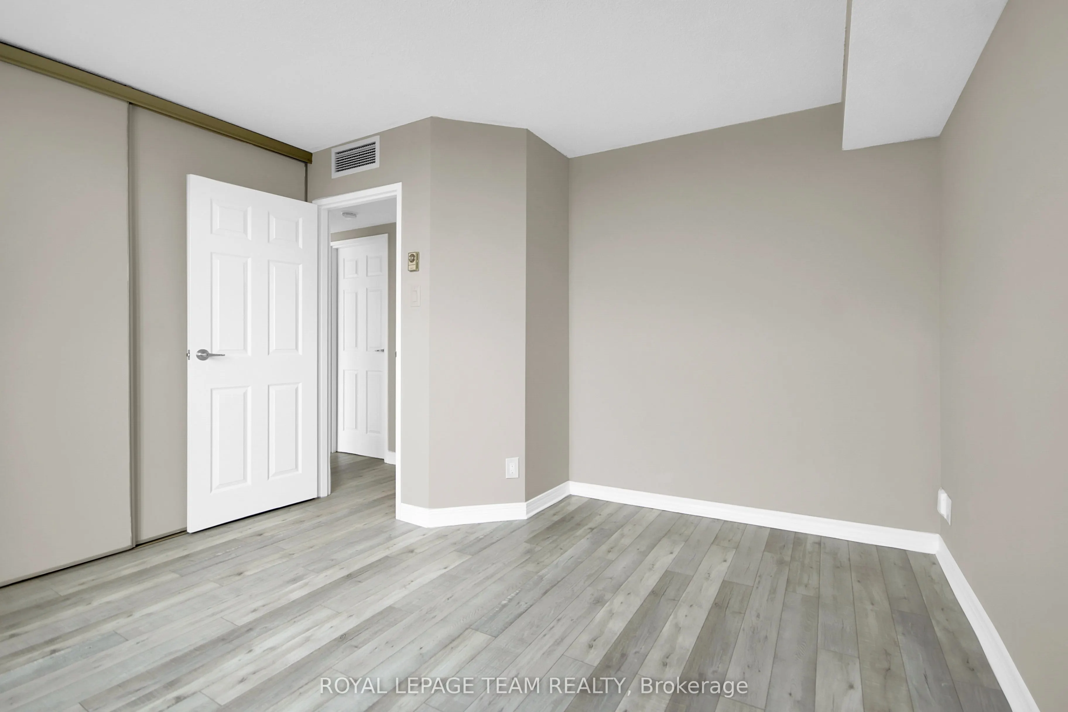 100 Grant Carman Drive, #804