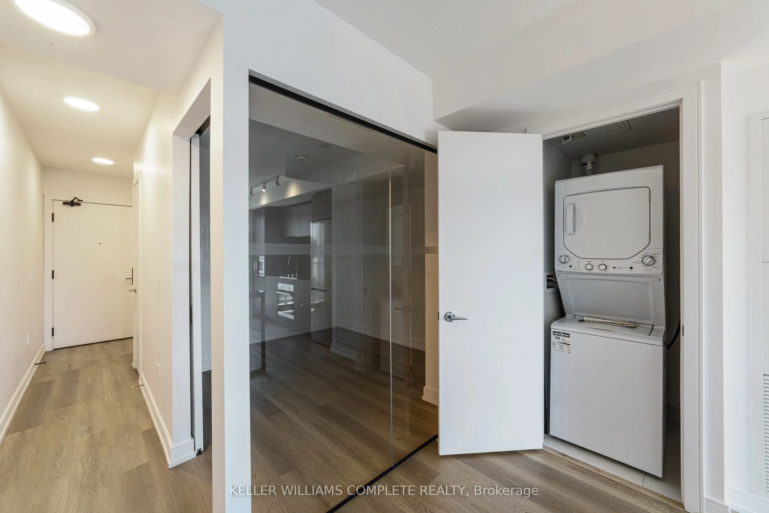 1 Jarvis Street, #1102