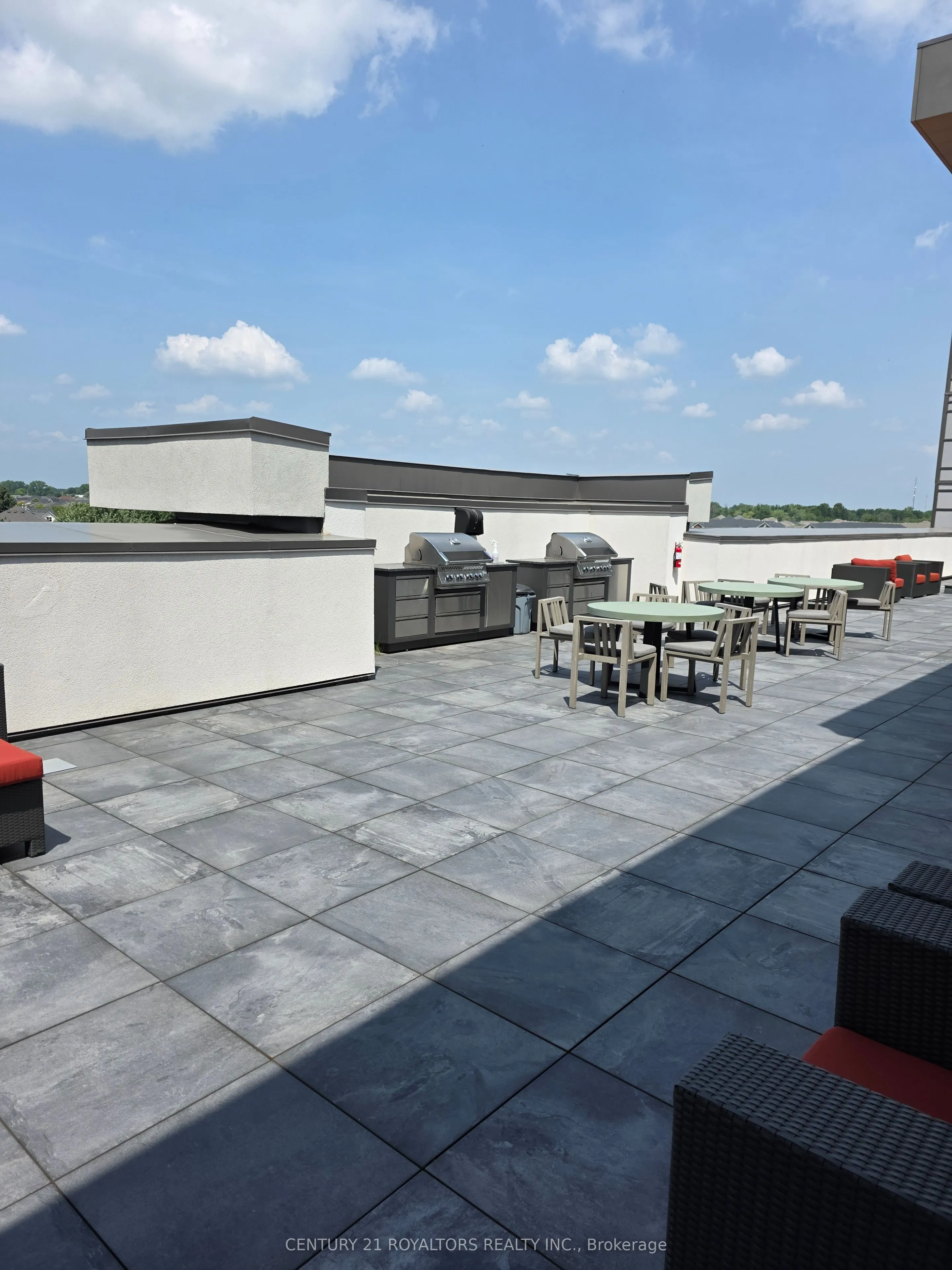 450 Dundas Street, #610
