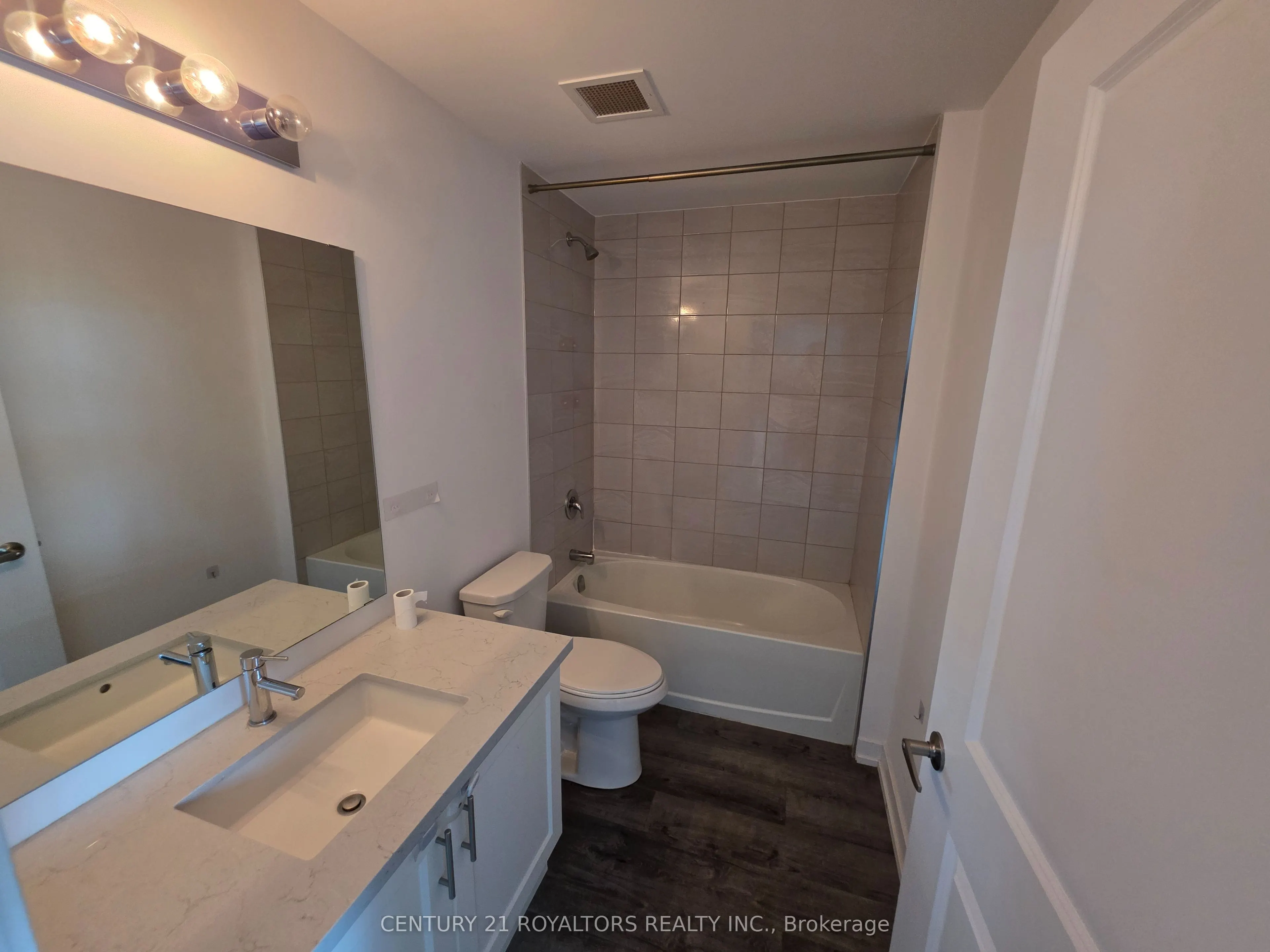 450 Dundas Street, #610