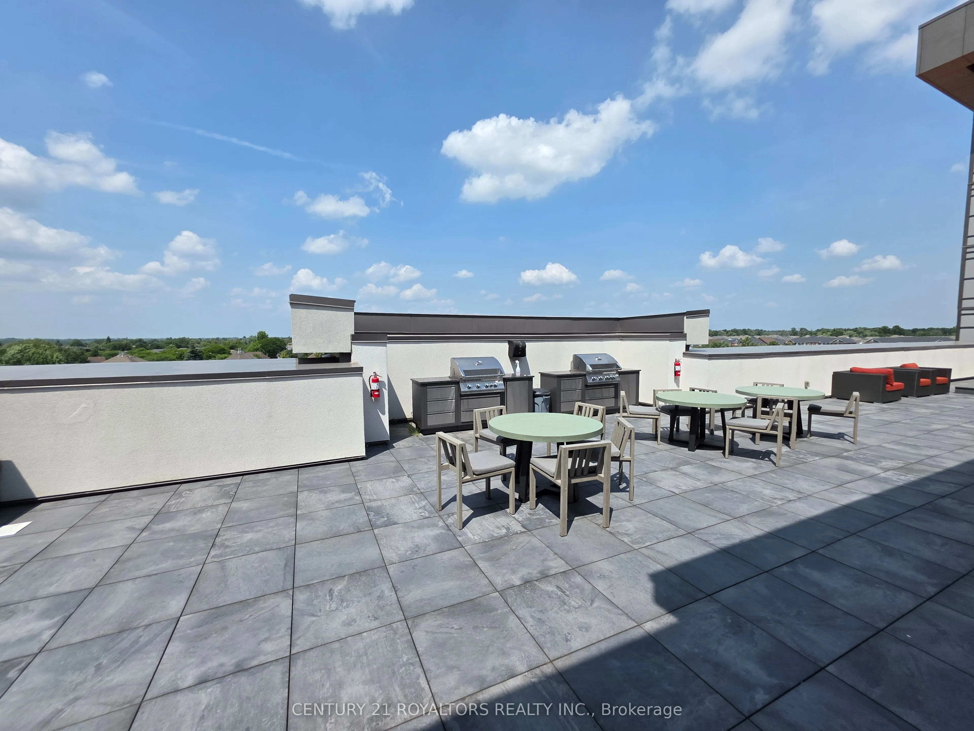 450 Dundas Street, #610