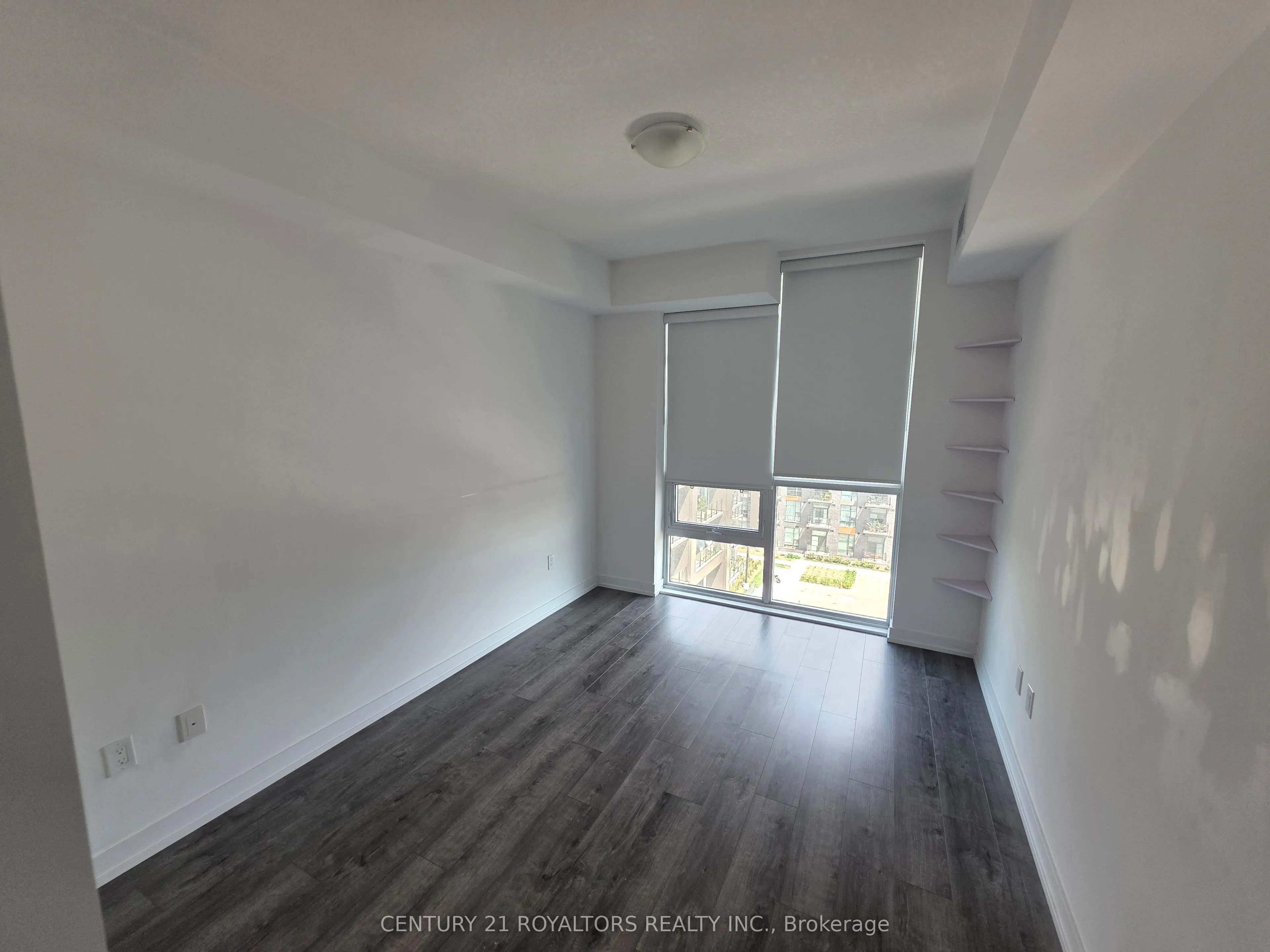 450 Dundas Street, #610