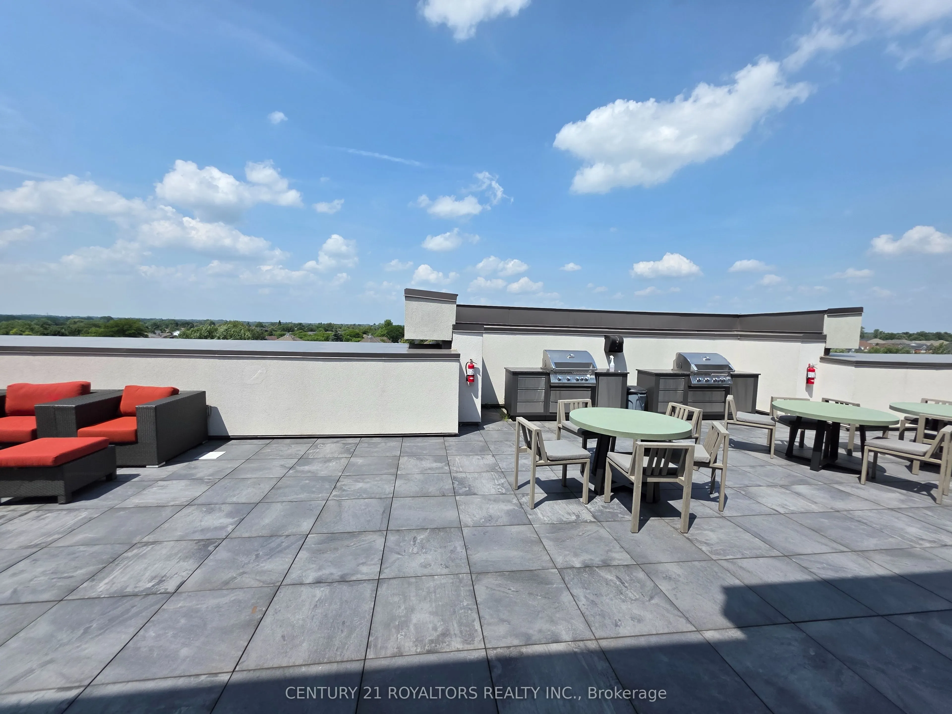 450 Dundas Street, #610